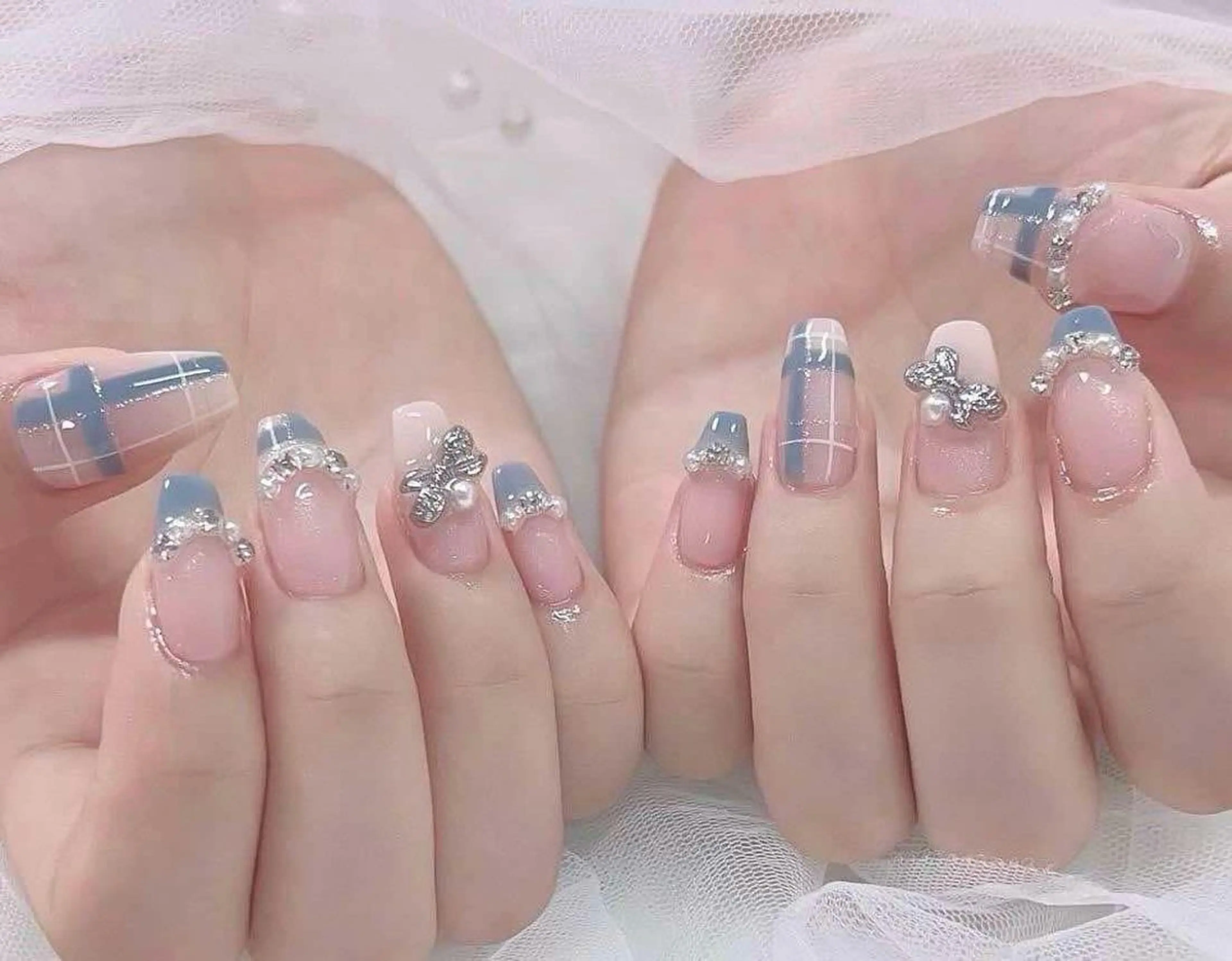 ネイル アートネイル 長さ出し ジェルネイル キラキラネイル マグネットネイル Lee Nails チップ長さだし専門店のネイルデザイン
