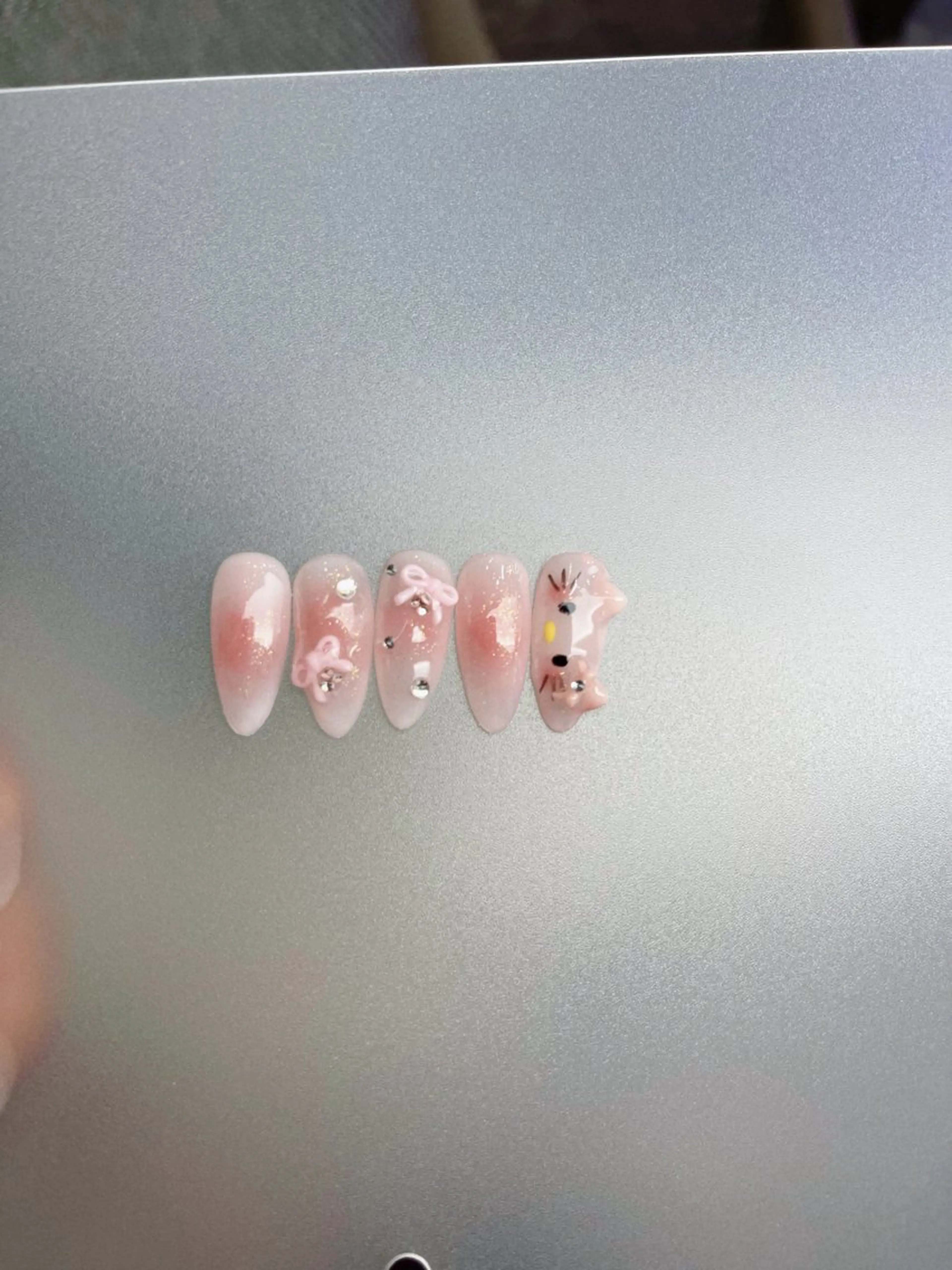 ネイル ハンドネイル sora ❄️のネイルデザイン