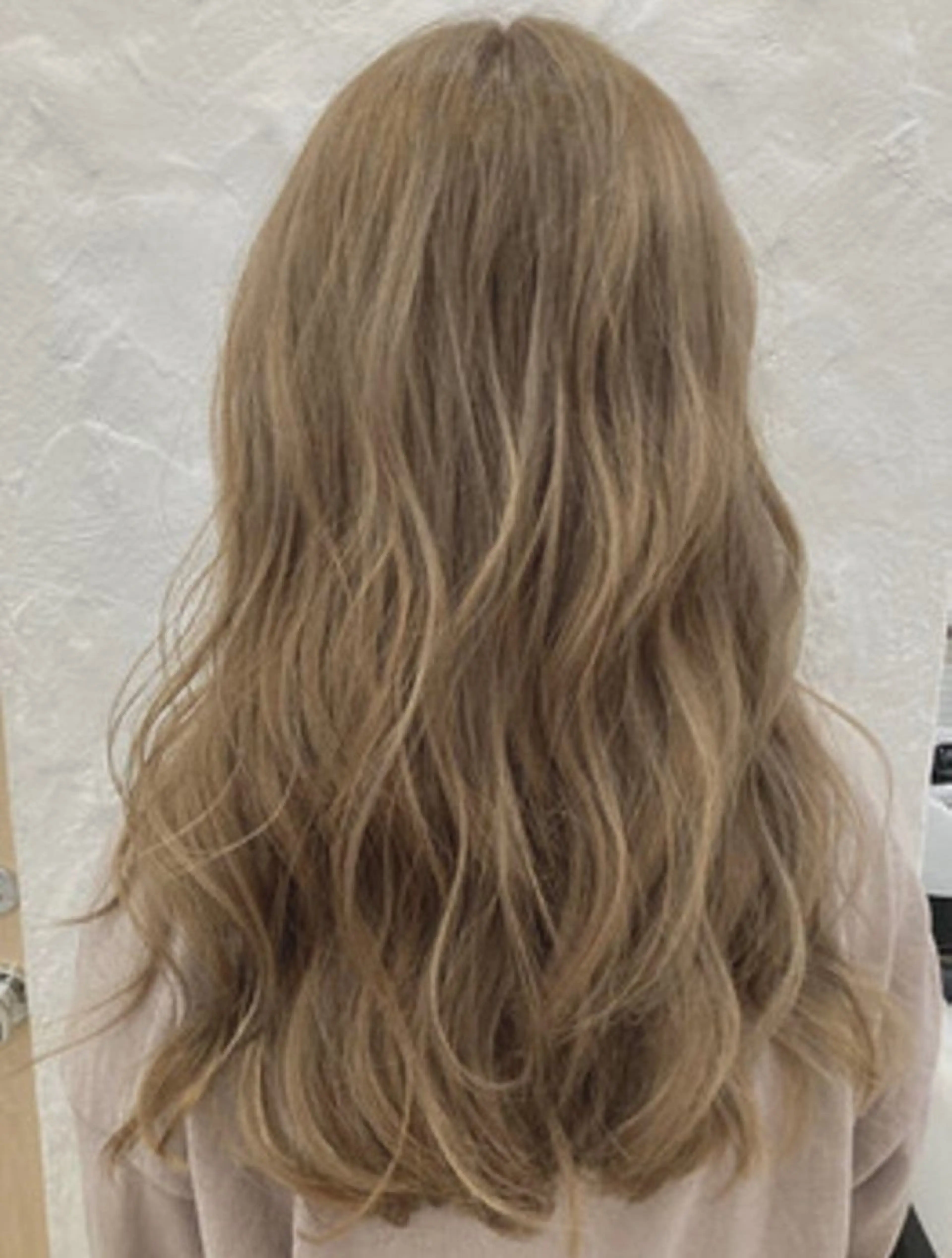 ミディアム カラー パーマ ヘアアレンジ メンズ キッズ ハーフアップ 子どものヘアアレンジ ミディアムパーマ メンズバレイヤージュ メンズブリーチ トリートメント ヘアセット 【kotona】GrandStorysalon所属・kotona 🤍miuraのヘアスタイル