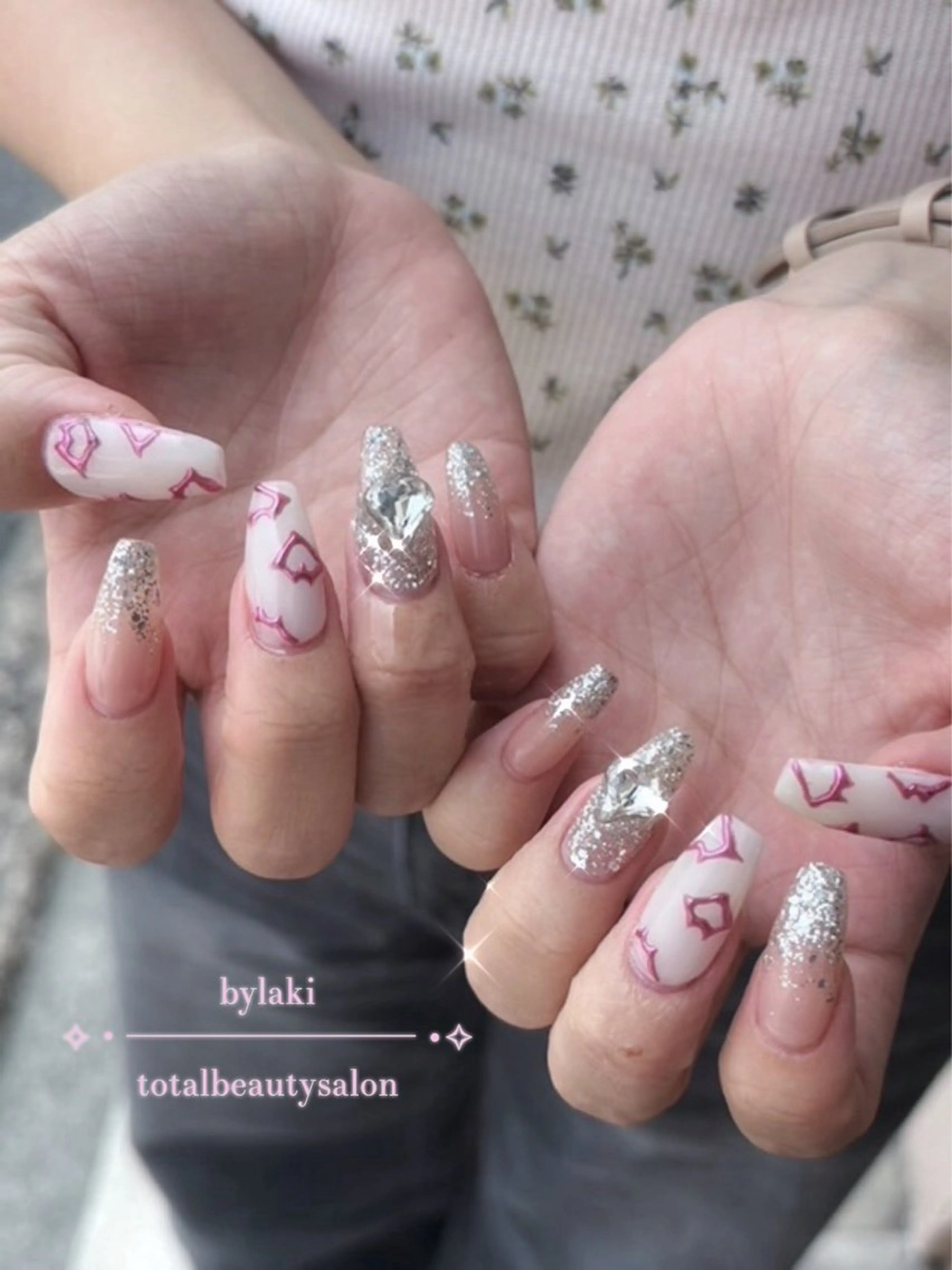 ネイル ハンドネイル bylaki🌈 RENAのネイルデザイン