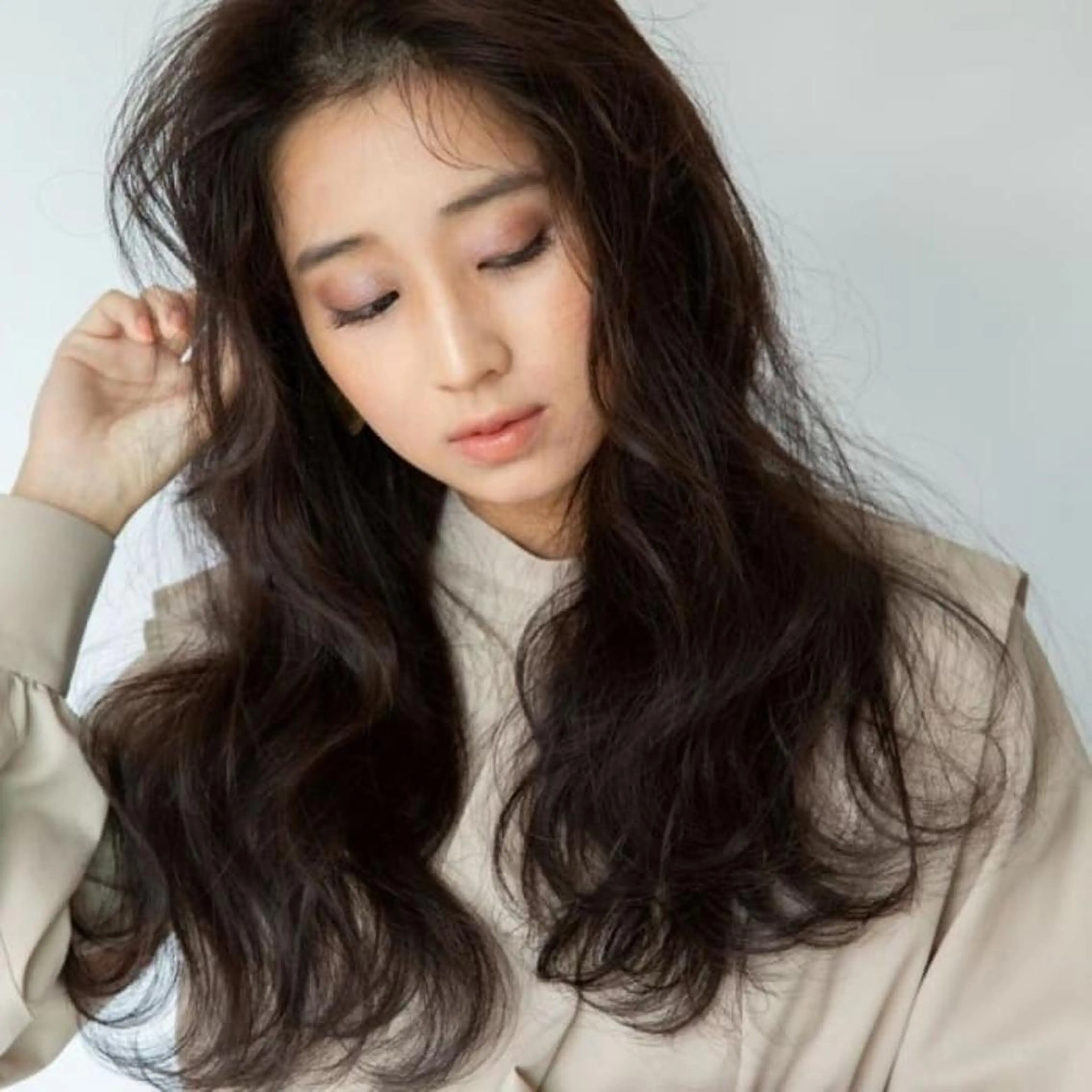 ロング 田中 瑞妃のヘアスタイル