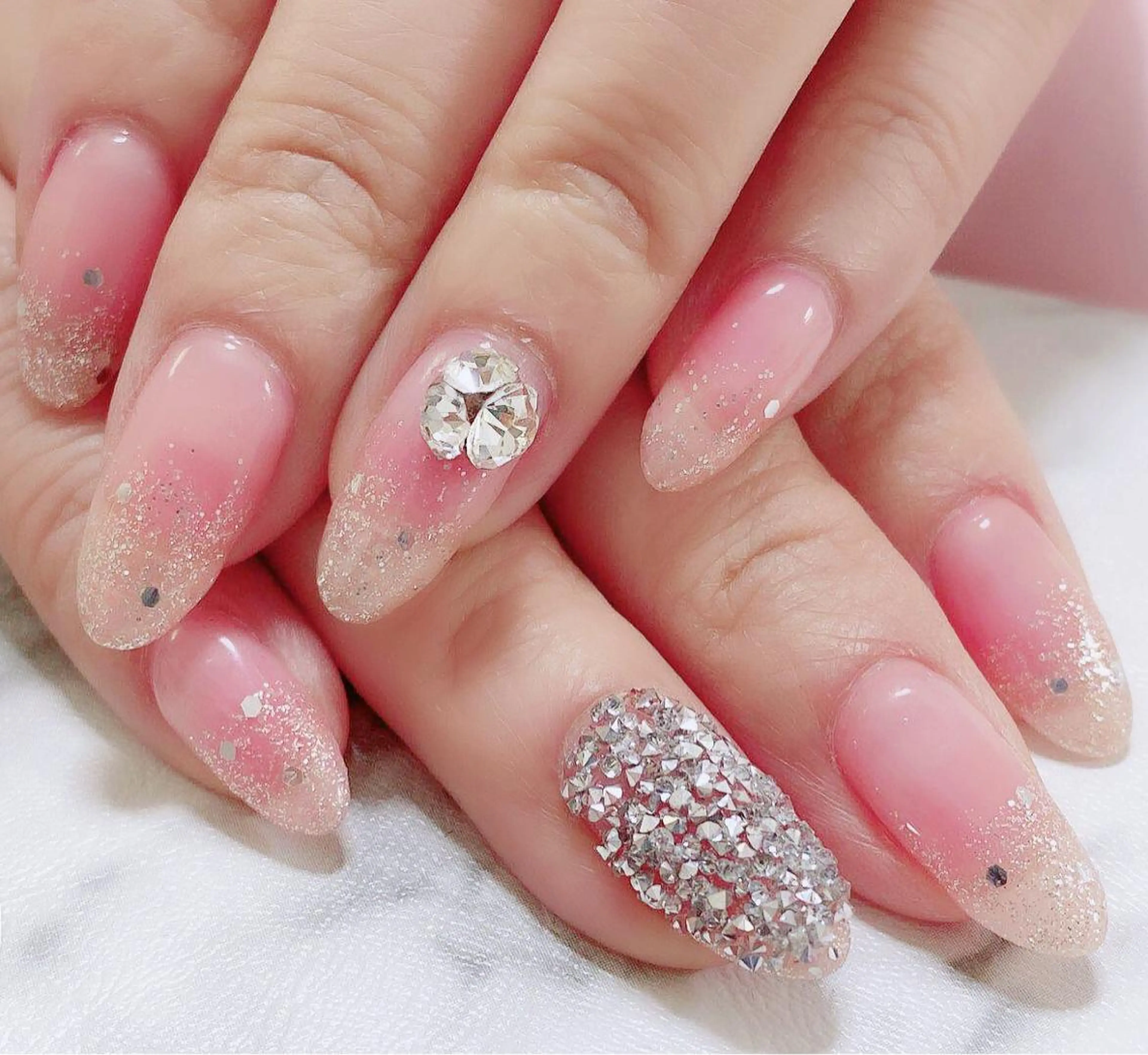 ネイル ネイルサロンエクラ 🫧Shizukaのネイルデザイン