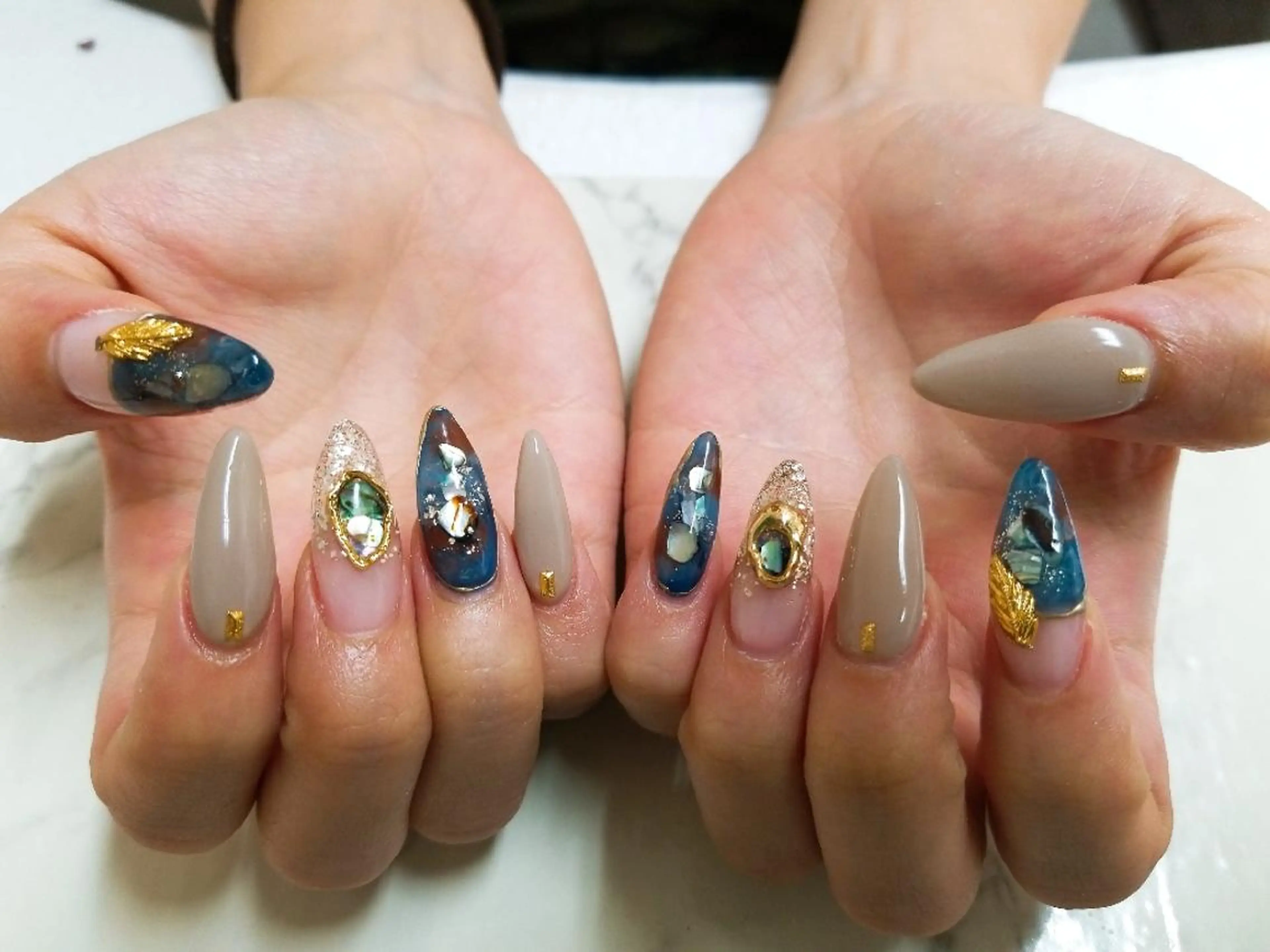 ネイル ハンドネイル 河野ちえ (雑誌掲載サロン)のネイルデザイン