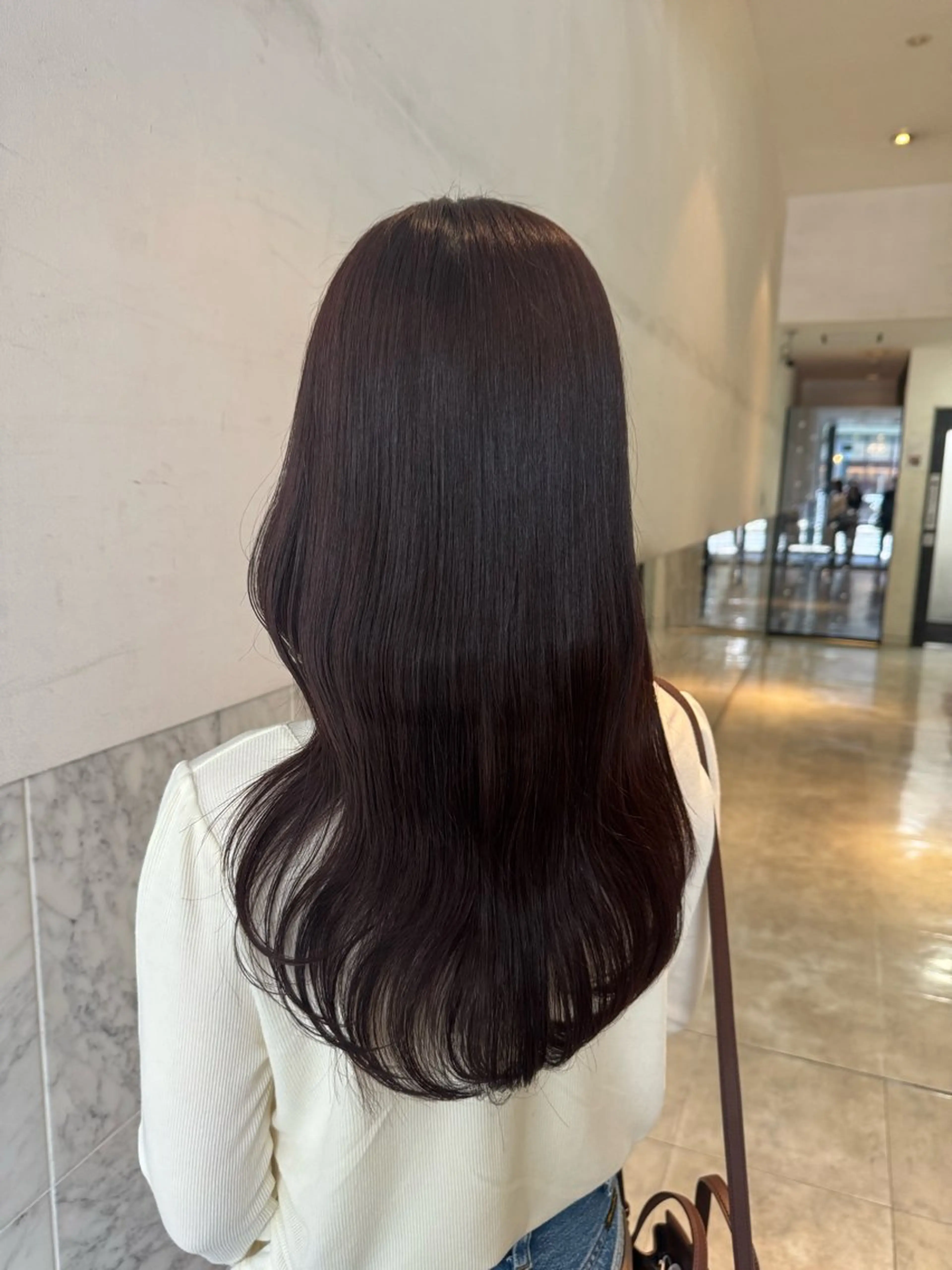 ロング ヘアカラー 'AXIS cocoroのヘアスタイル