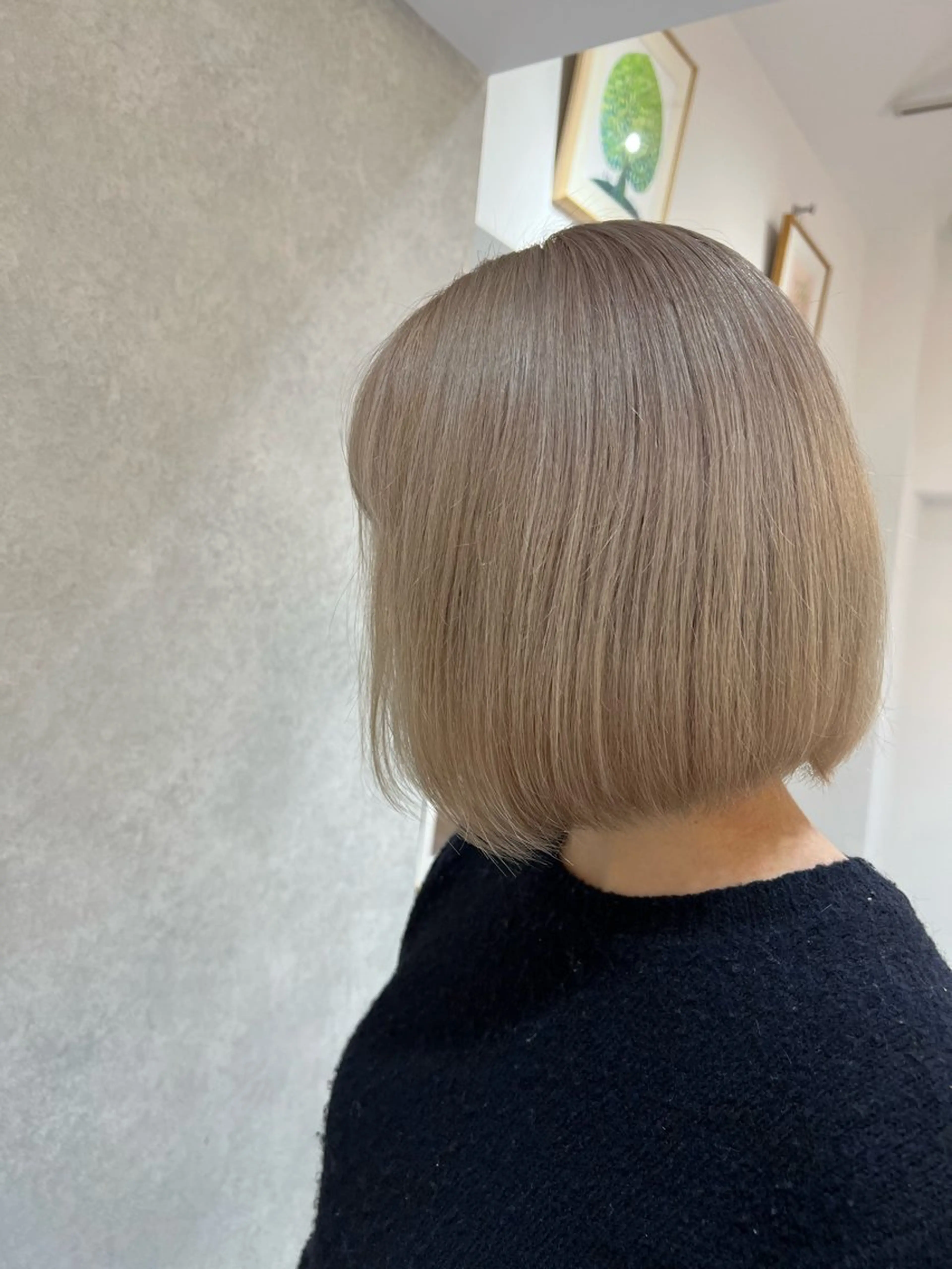 ショート カラー ogura hitomiのヘアスタイル