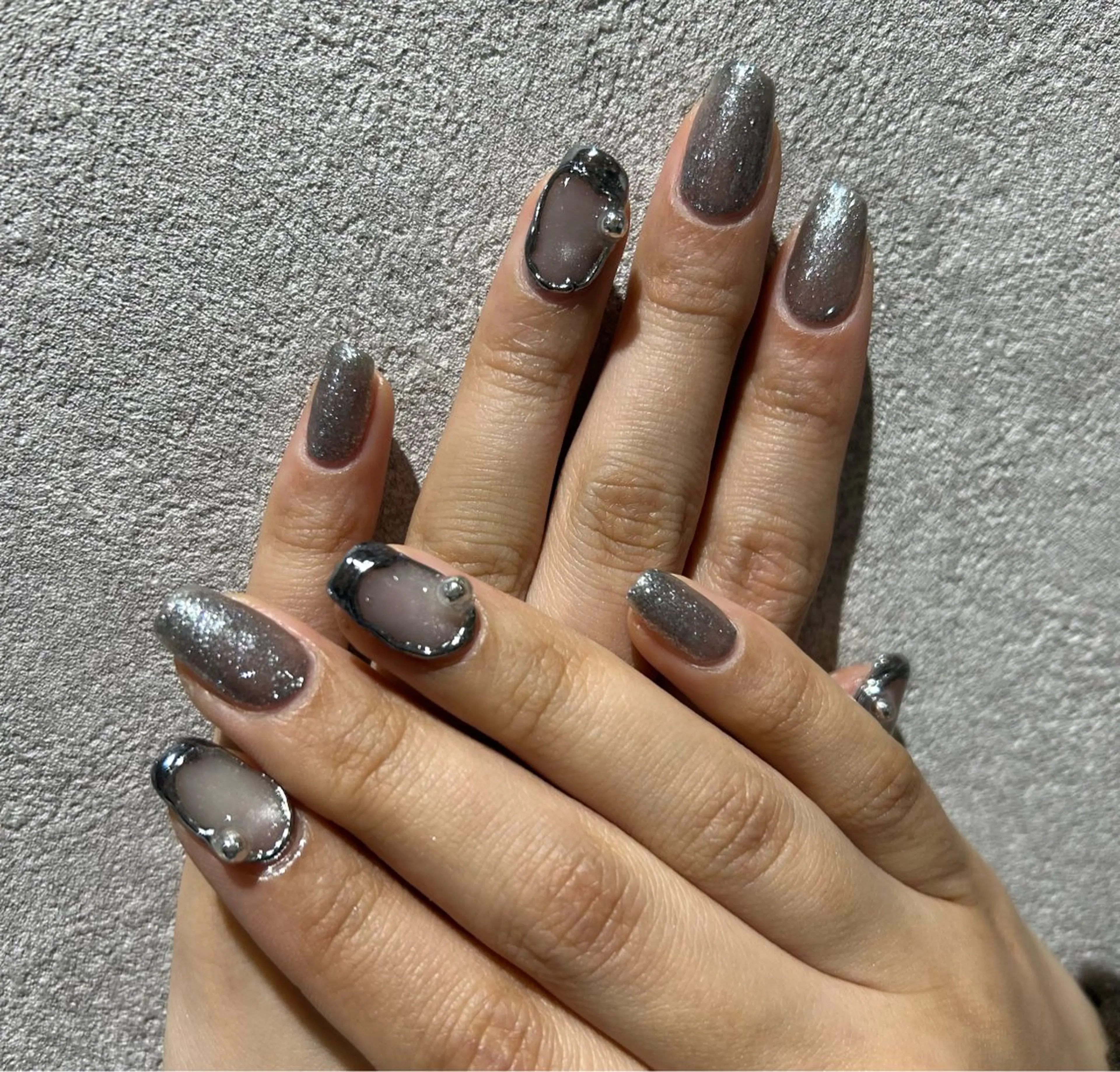 ネイル シルバー 大山 なつみのネイルデザイン