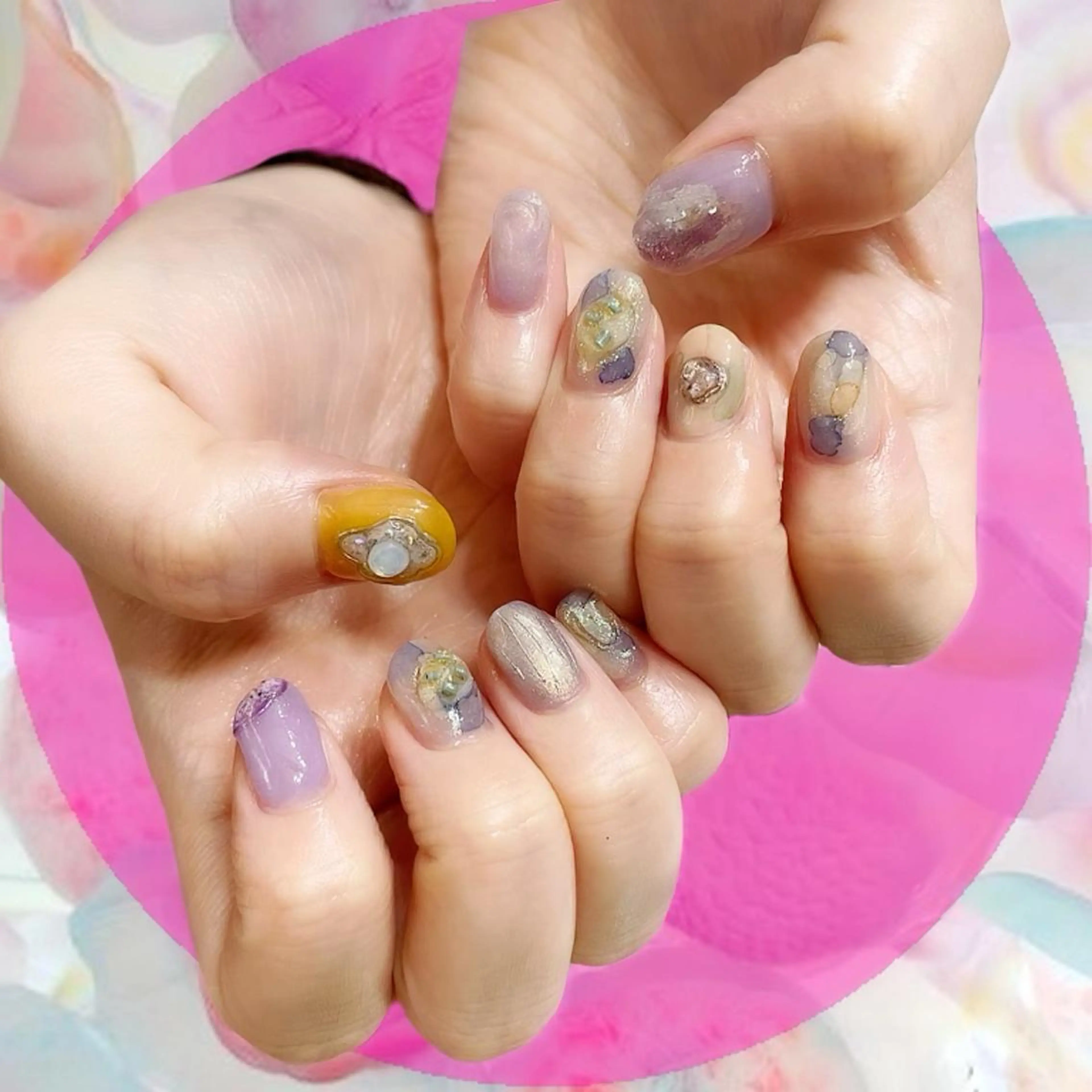 ネイル オーロラネイル 氷ネイル・うるうるネイル 韓国ネイル マグネットネイル ミラーネイル VOLLMOND nailのネイルデザイン