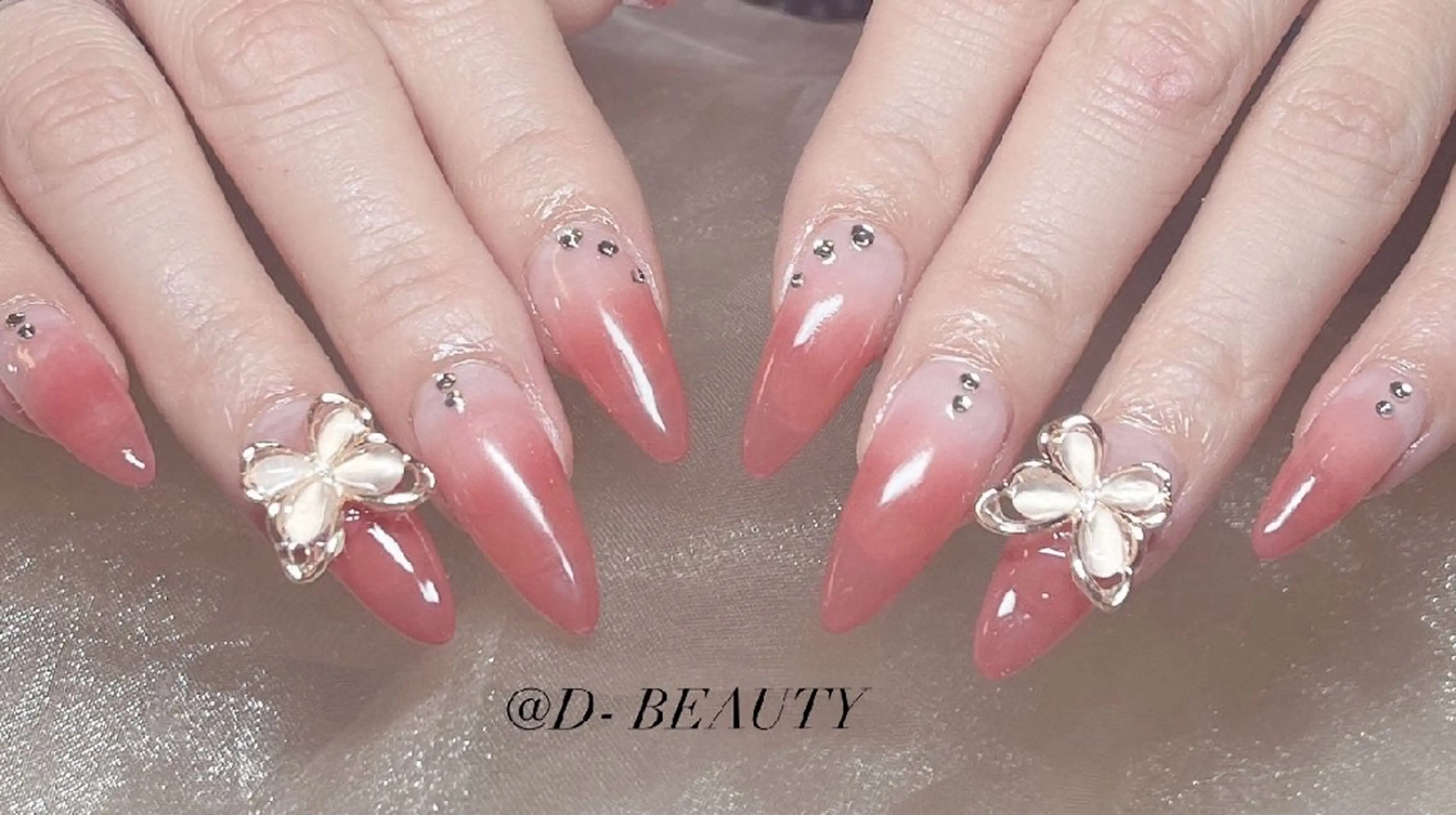 ネイル ハンドネイル スカルプ専門店 Ｄ-Beautyのネイルデザイン