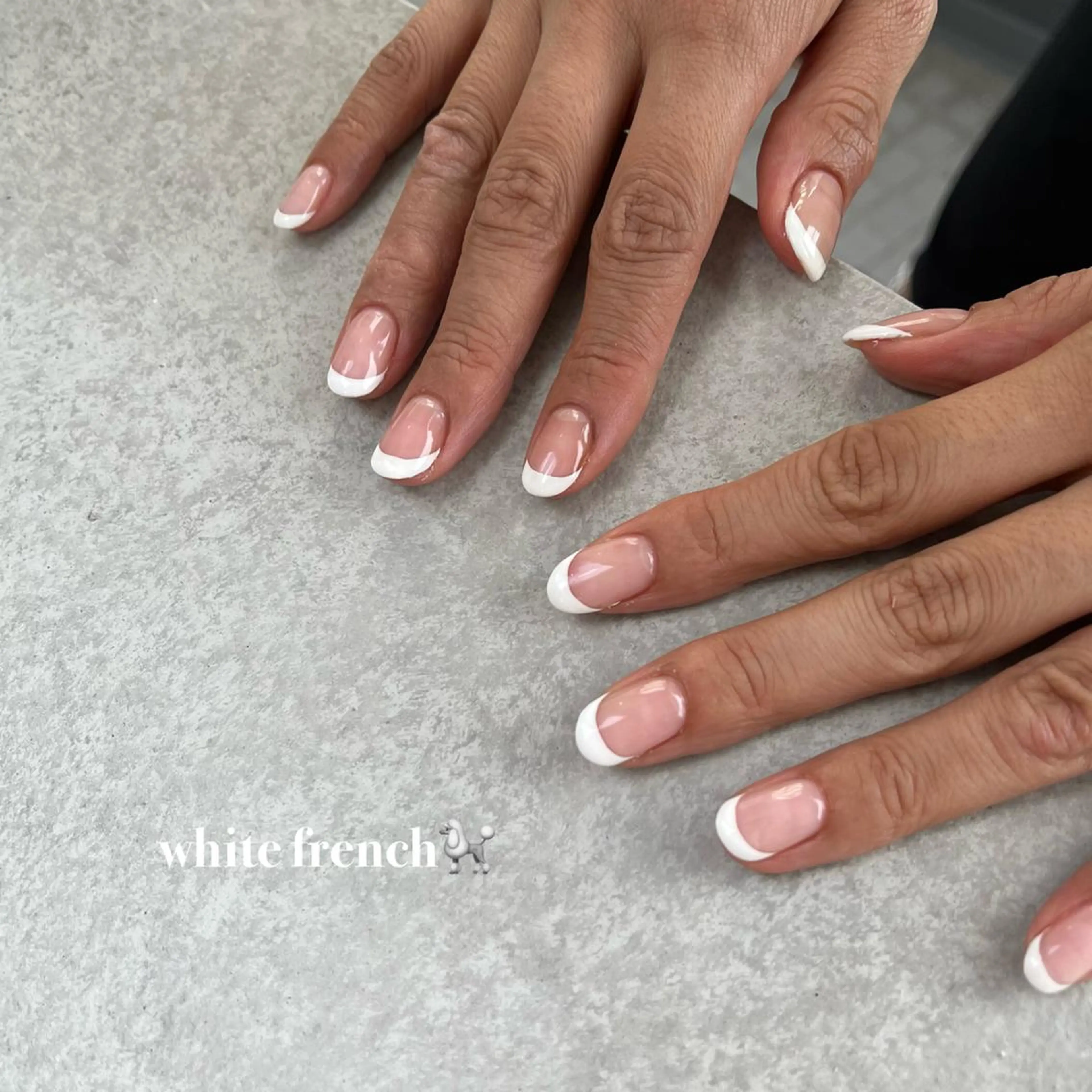 ネイル ホワイト ハンドネイル 🤎Two ERI🤎のネイルデザイン