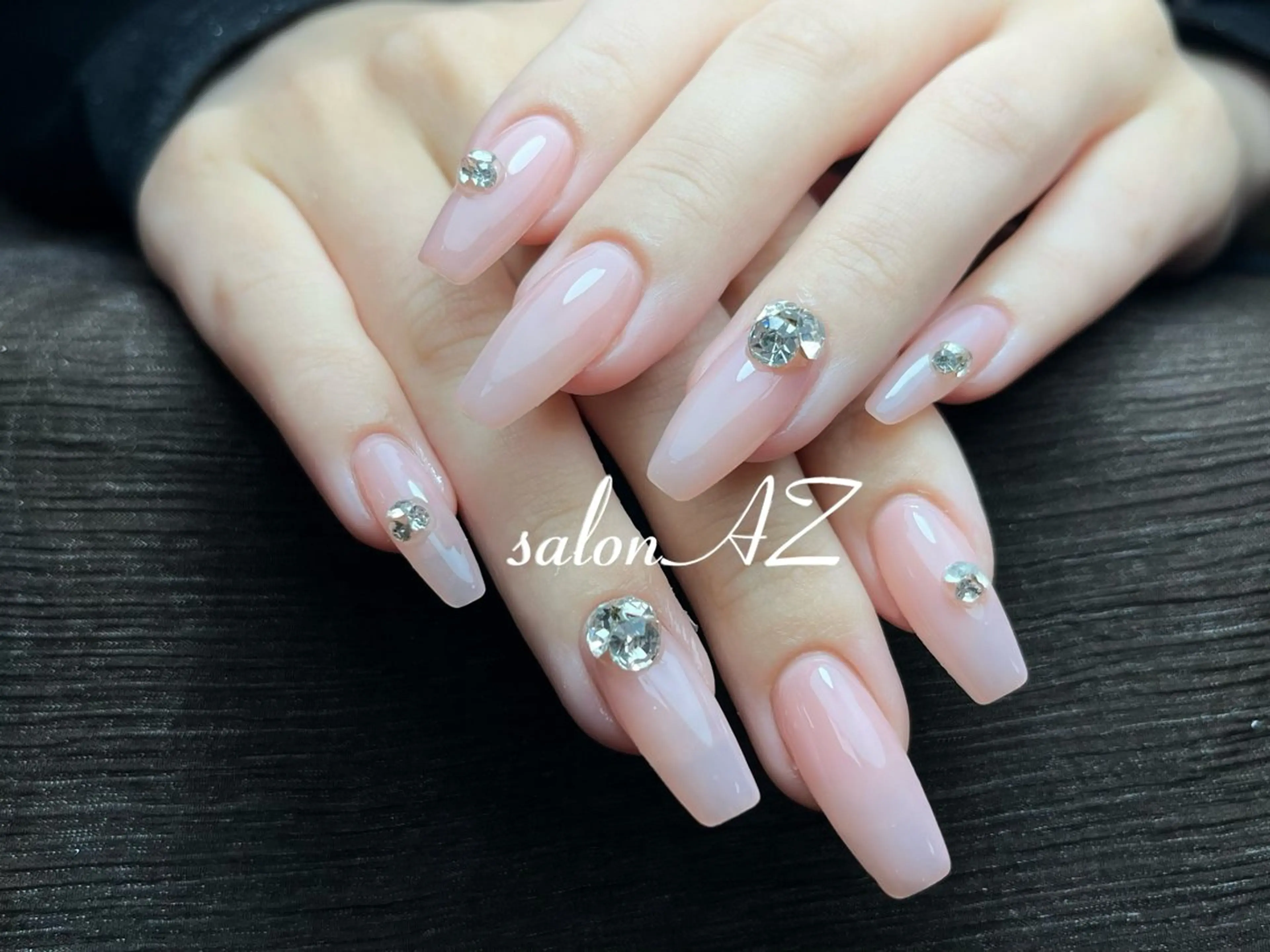 ネイル アートネイル 長さ出し フットネイル フレンチネイル ジェルネイル salon AZのネイルデザイン