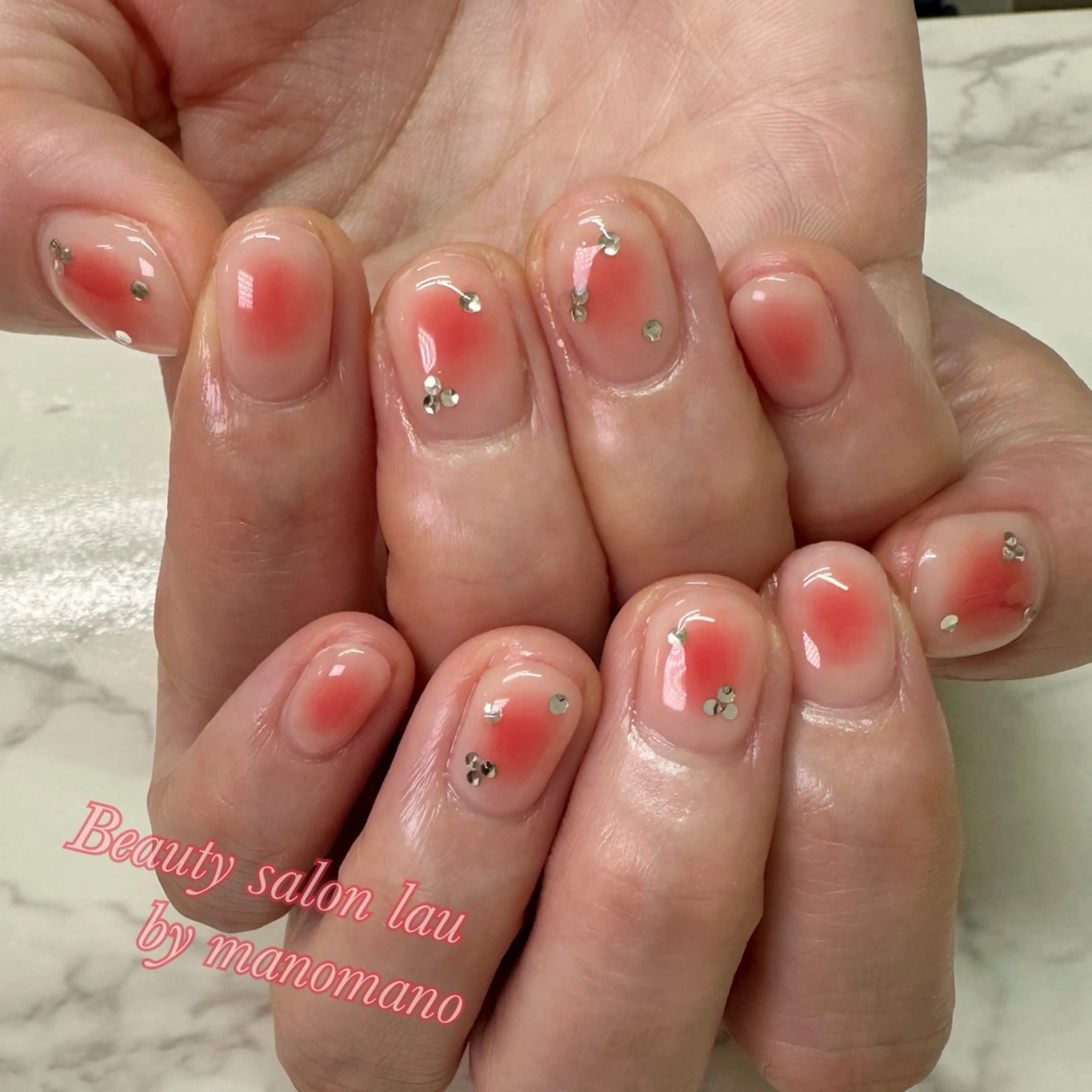 ネイル ハンドネイル ラウバイマノマノ なかざとのネイルデザイン