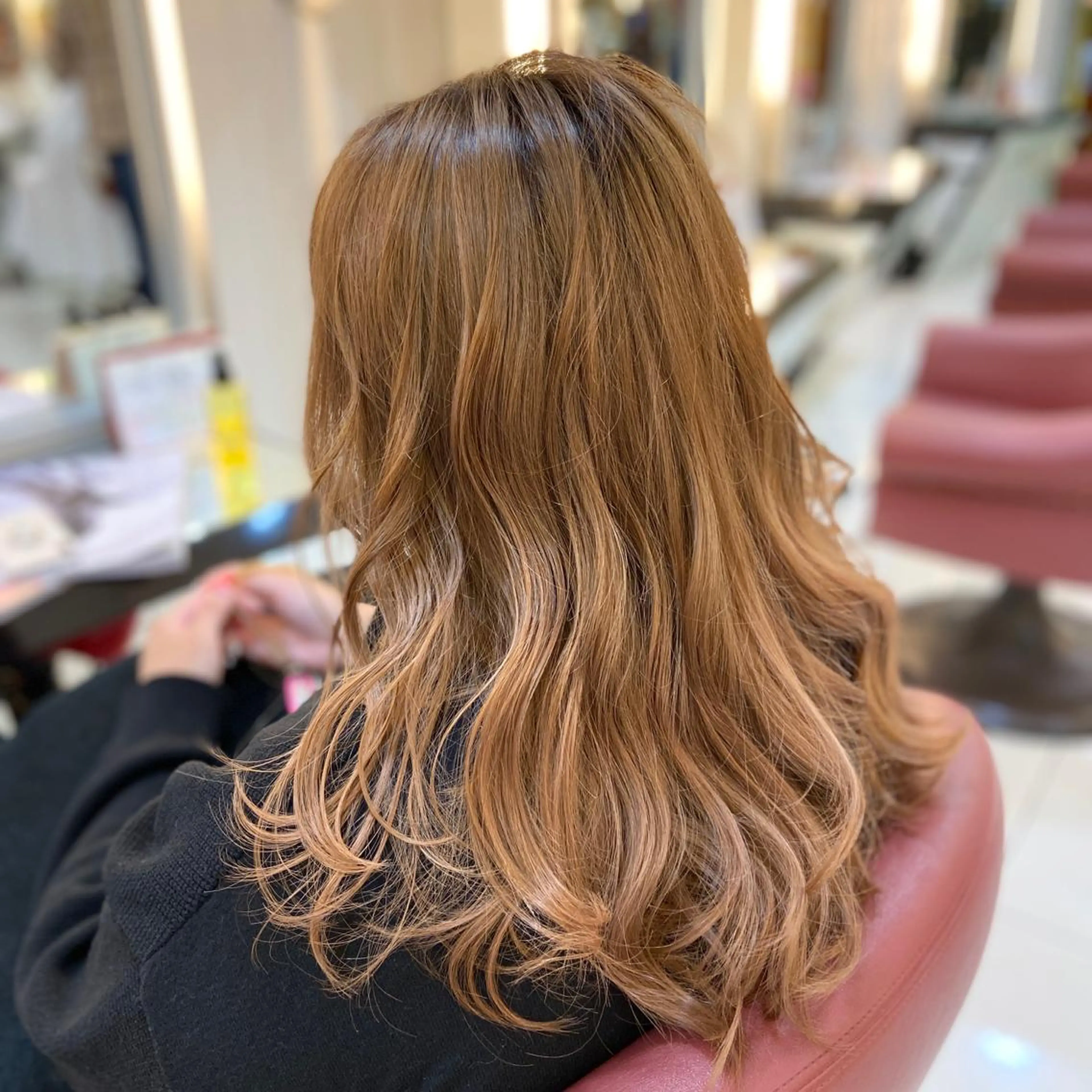 セミロング カット 縮毛矯正 トリートメント 【髪質改善×カラー】 QUALIS沓掛貴浩のヘアスタイル