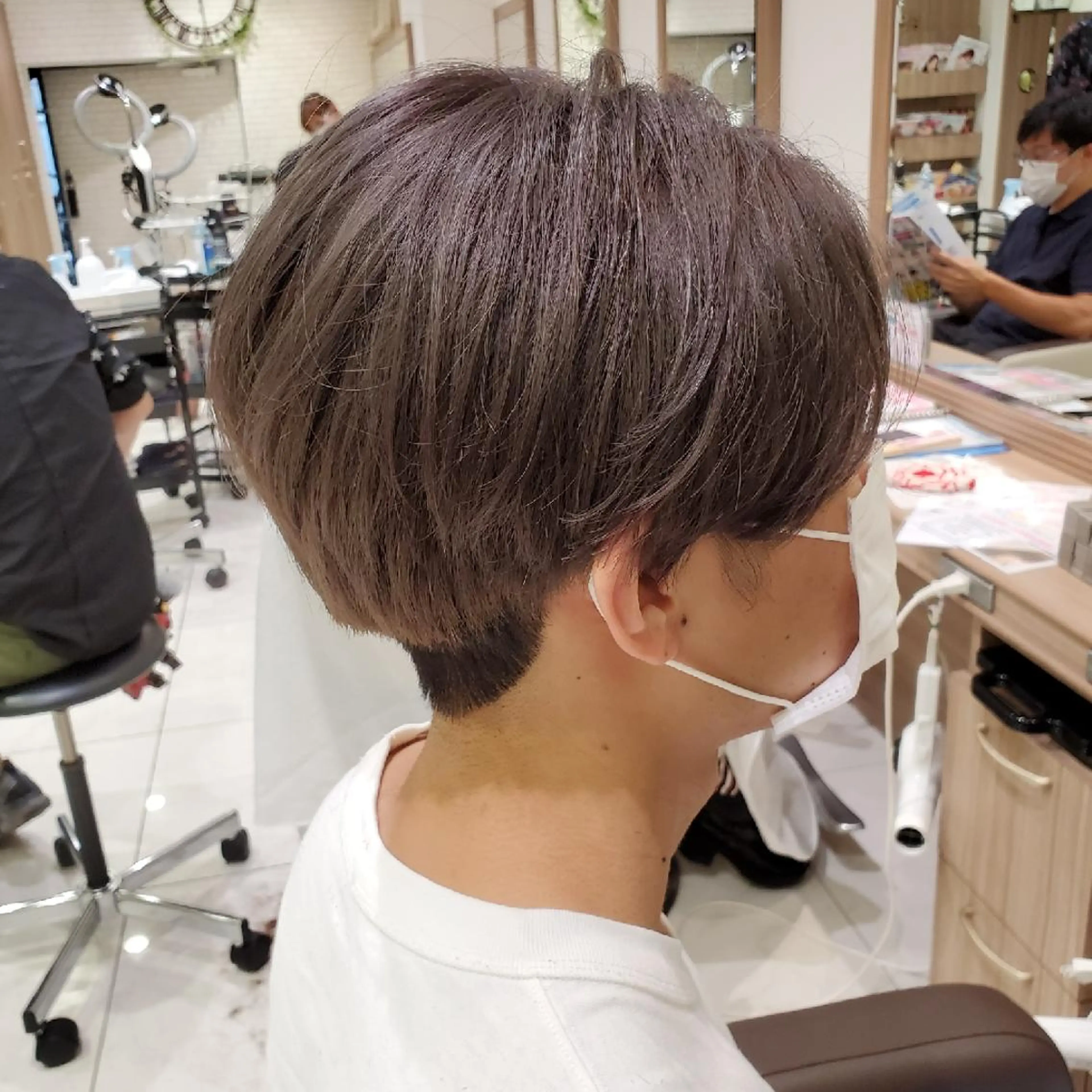 ショート カラー メンズ メンズブリーチ ベージュカラー ブリーチ イルミナカラー ミルクティーベージュ カラー特化🔥中村 和貴＜Ash津田沼＞のヘアスタイル