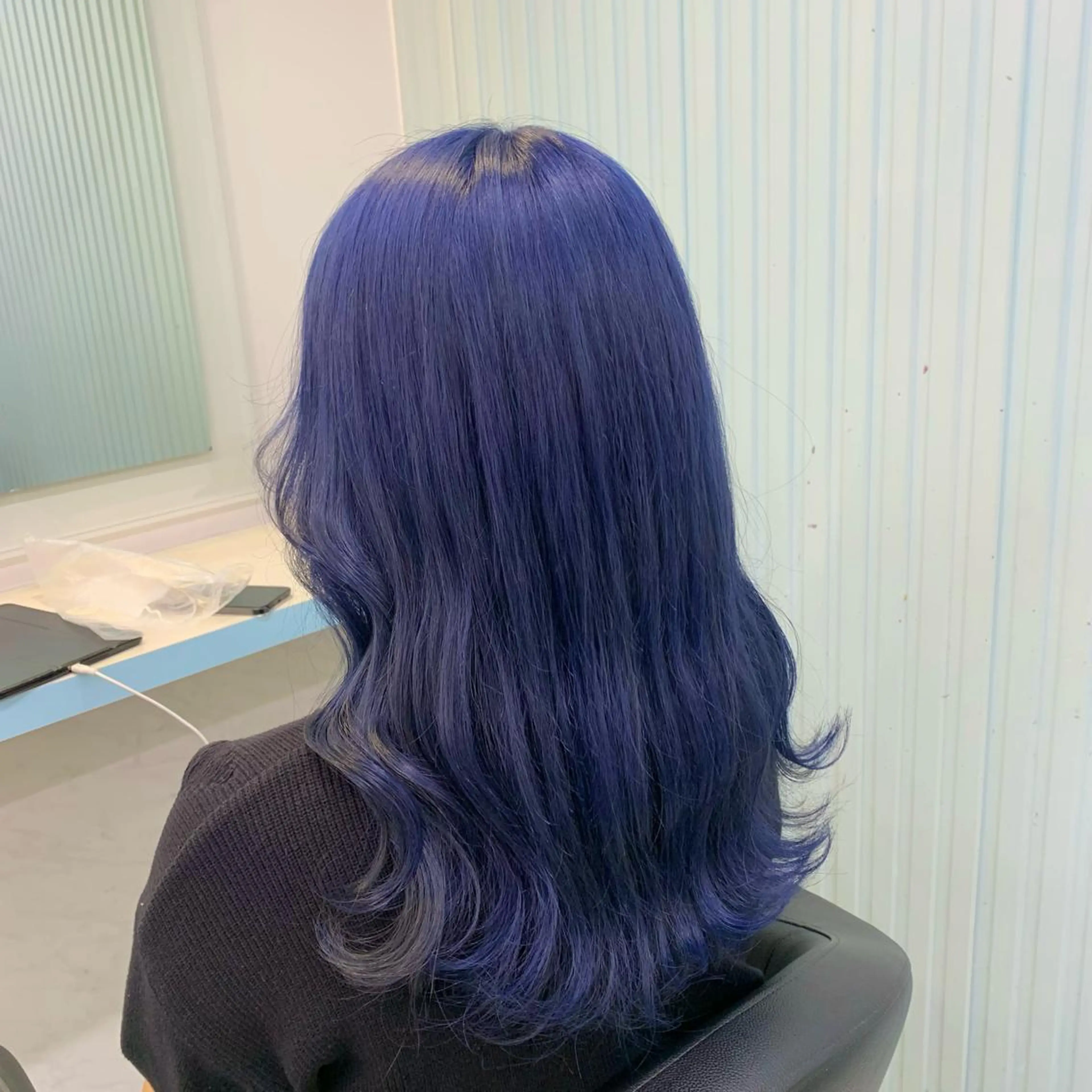 セミロング ブリーチカラー 🩵MIZUKIのヘアスタイル