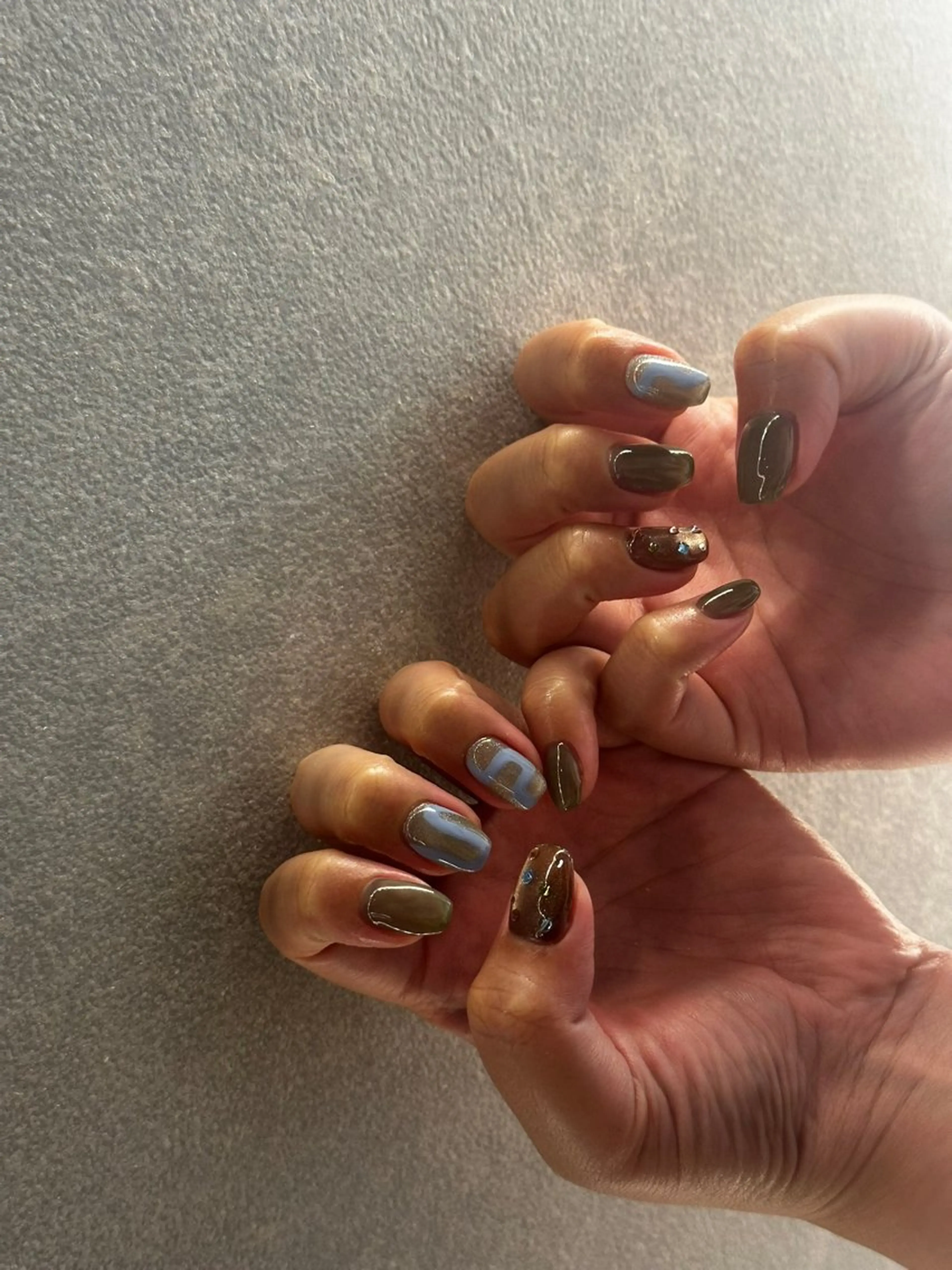 ネイル アートネイル マグネットネイル ミラーネイル ニュアンスネイル ハンドネイル Natsuko 🪼のネイルデザイン