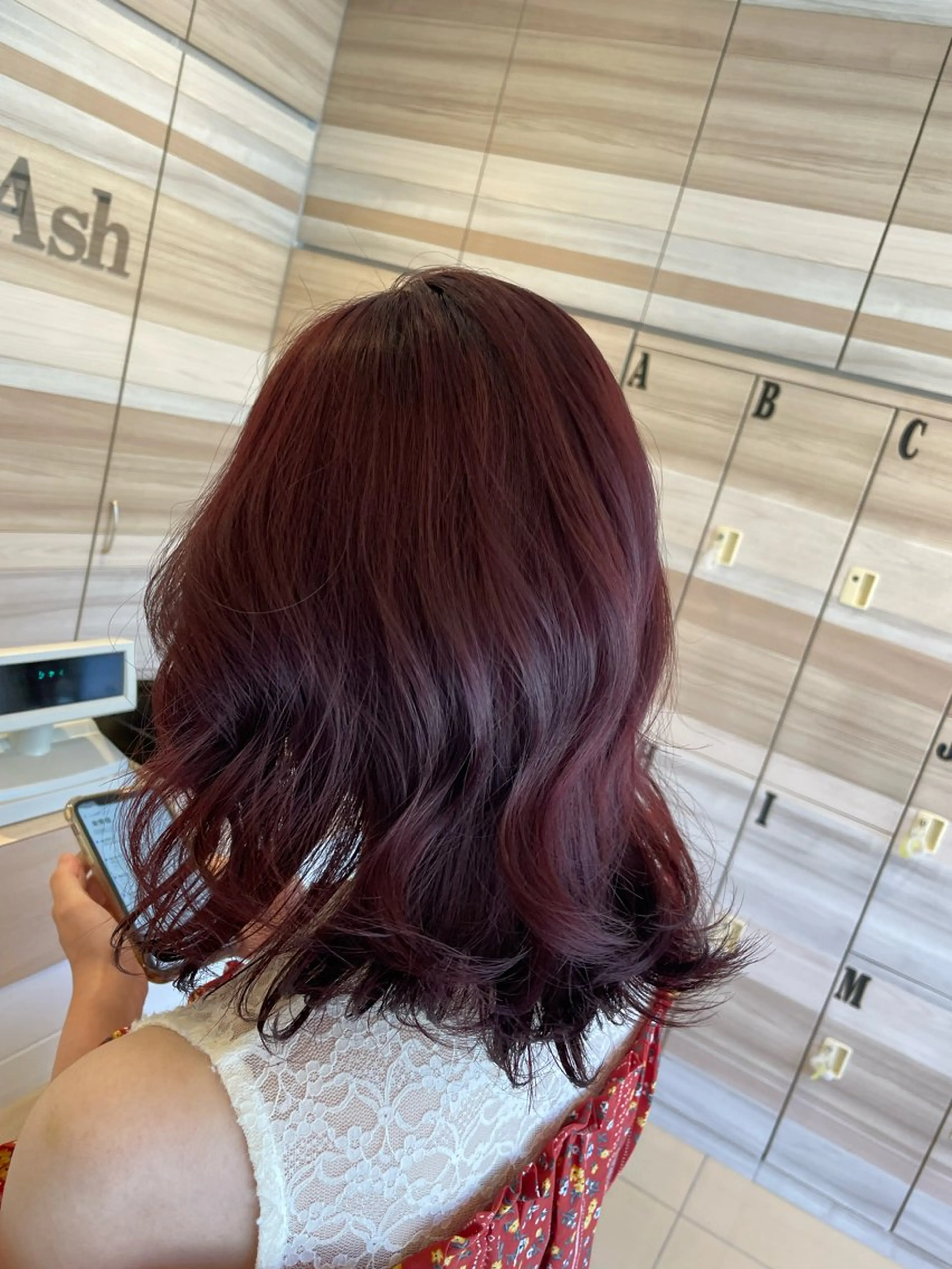 ミディアム カット ヘアカラー 韓国風🌷✨ 守屋紗希のヘアスタイル