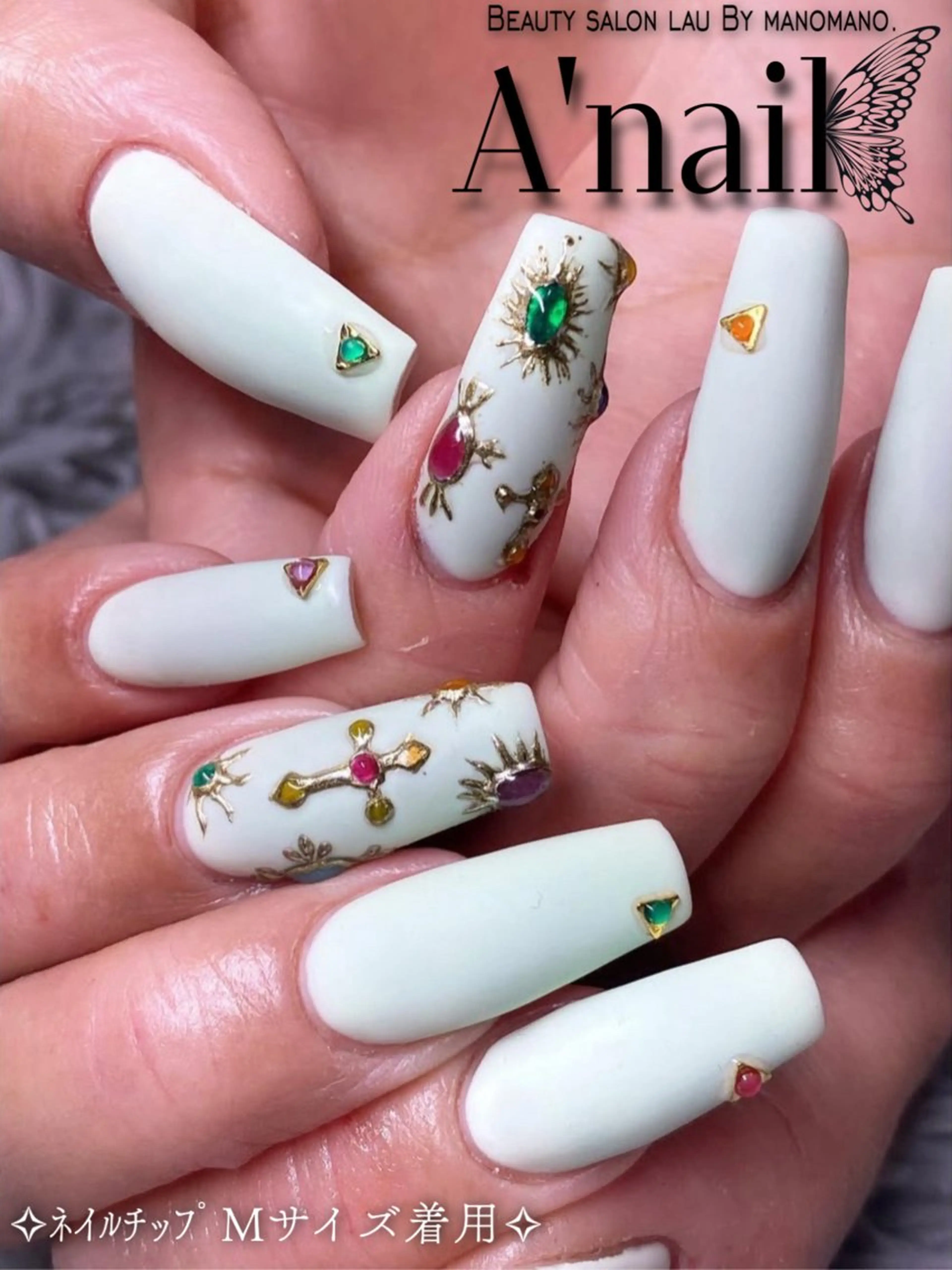 ネイル ﾗｳﾊﾞｲﾏﾉﾏﾉ✧ ARISSA🦋💜のネイルデザイン