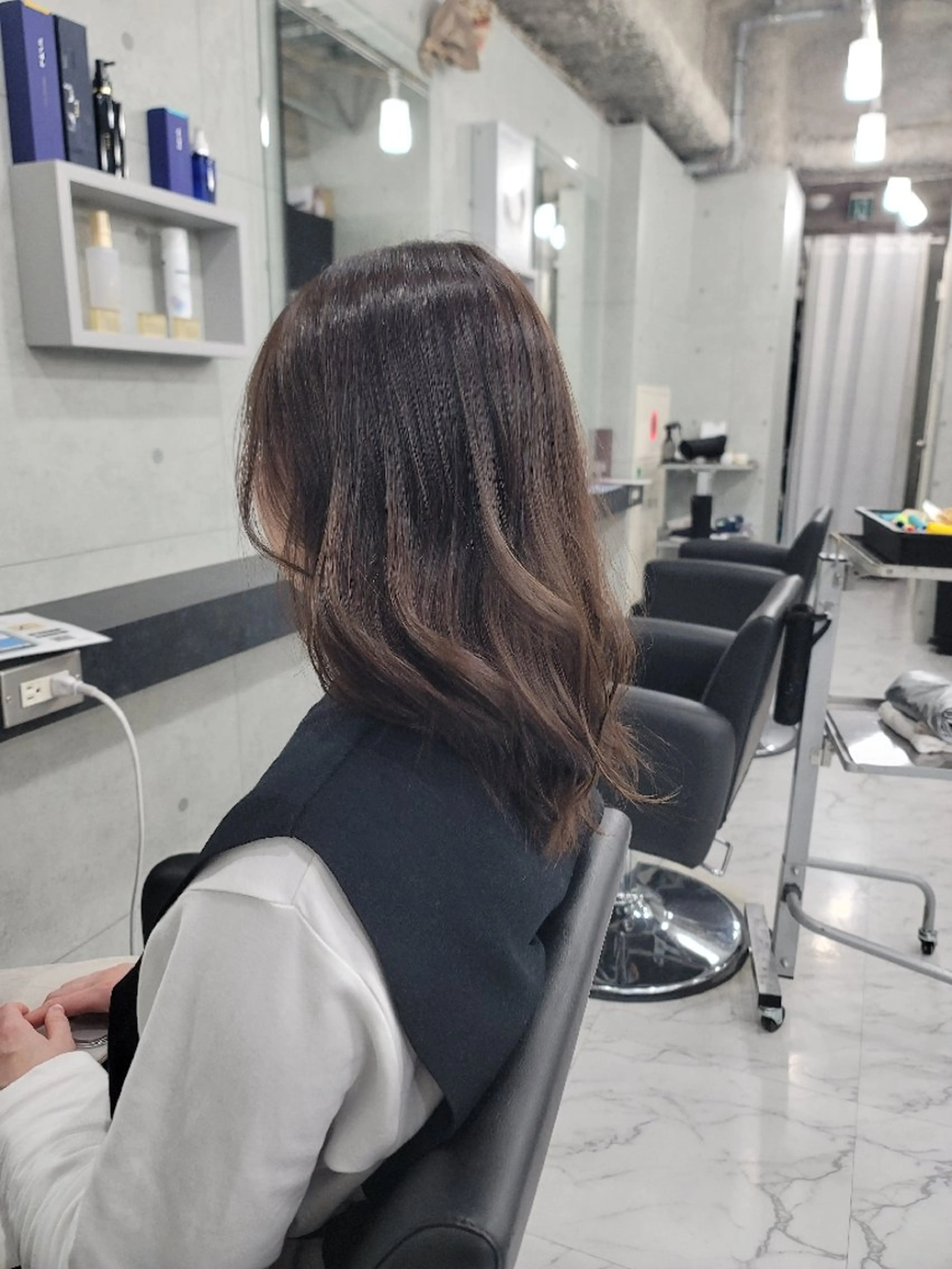 セミロング カラー ヘアアレンジ ❇️安達 優心❇️ レイヤー/艶髪特化のヘアスタイル