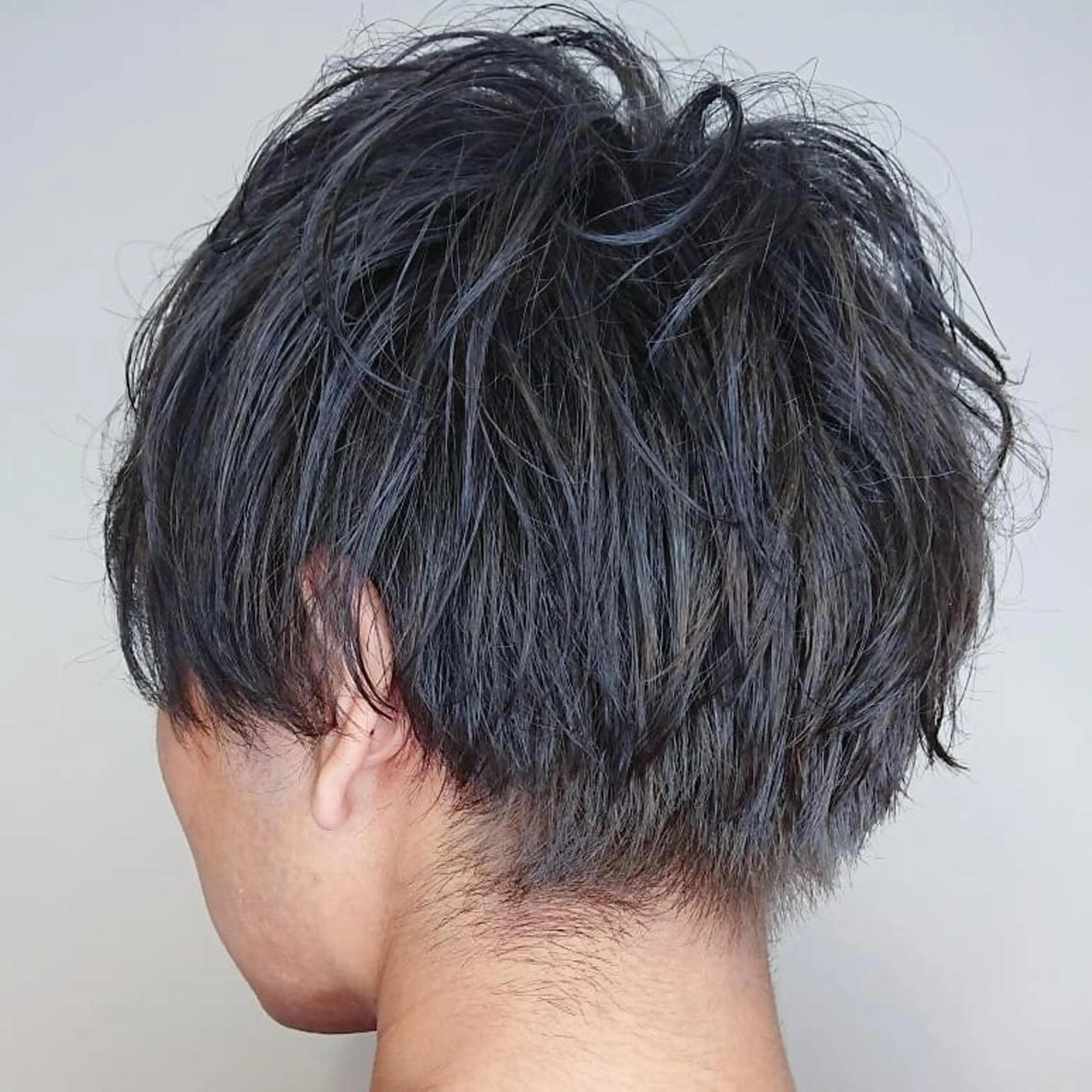 カラー パーマ ヘアアレンジ メンズ アップバング メンズブリーチ マッシュ メンズパーマ 学生（メンズ向け） カット ヘアカラー ブリーチ/ヘアケア/ 艶髪/イギチハルのヘアスタイル