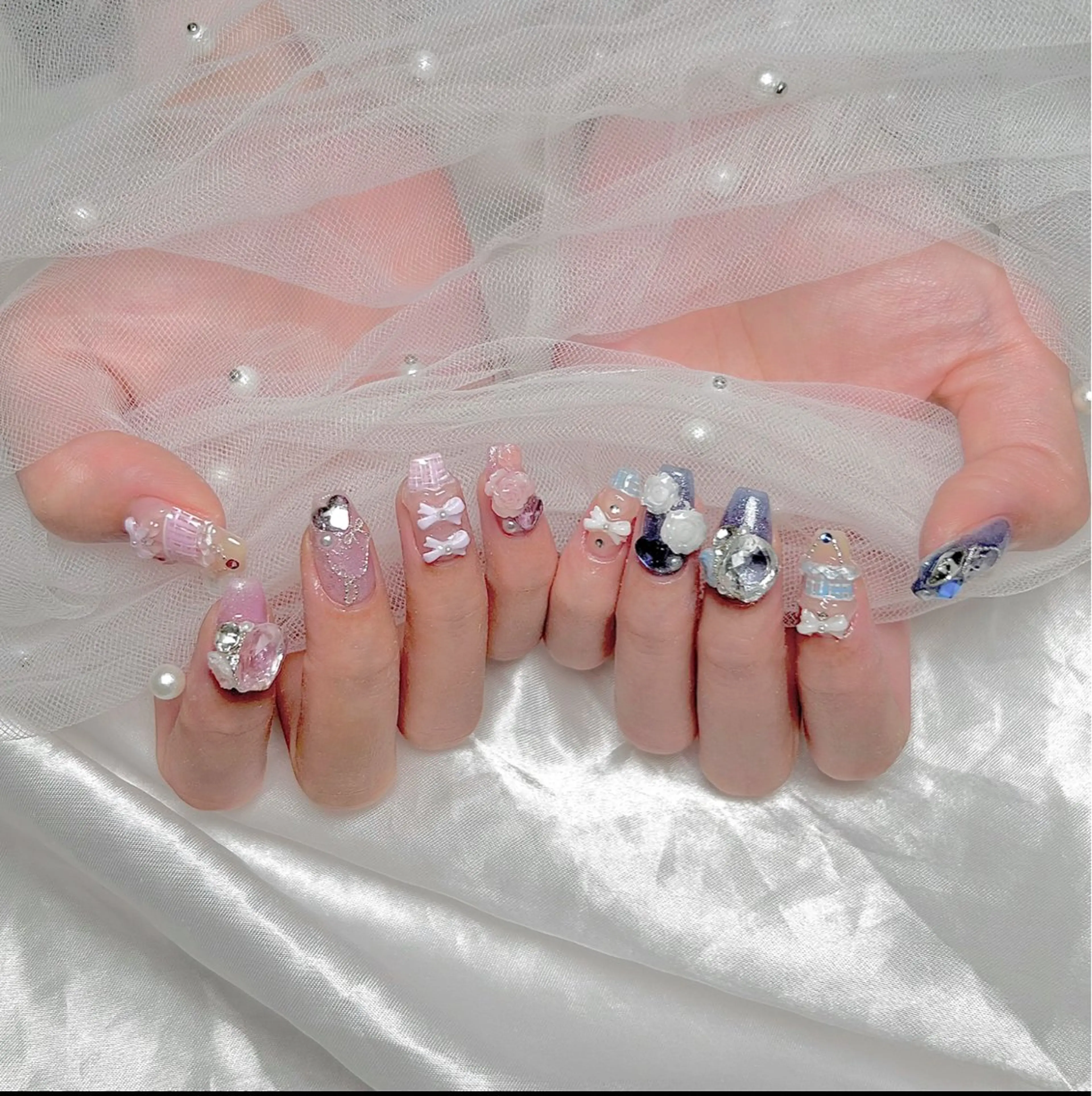 ミディアム ハンドネイル Imi Nail所属・Imi Nail 🫧🎀hirokaのネイルデザイン