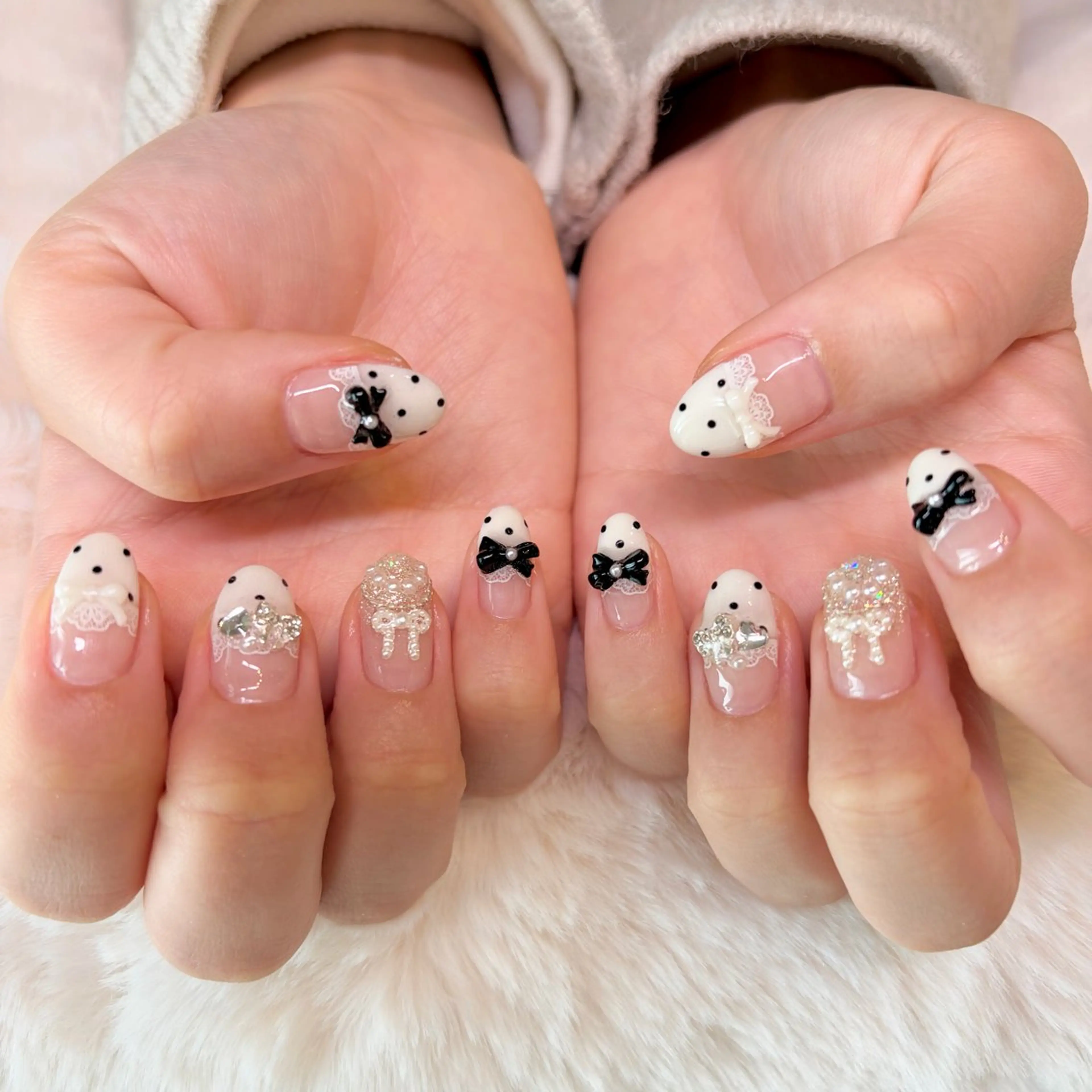 ネイル ドット ハンドネイル nail salon e'mu💐のネイルデザイン