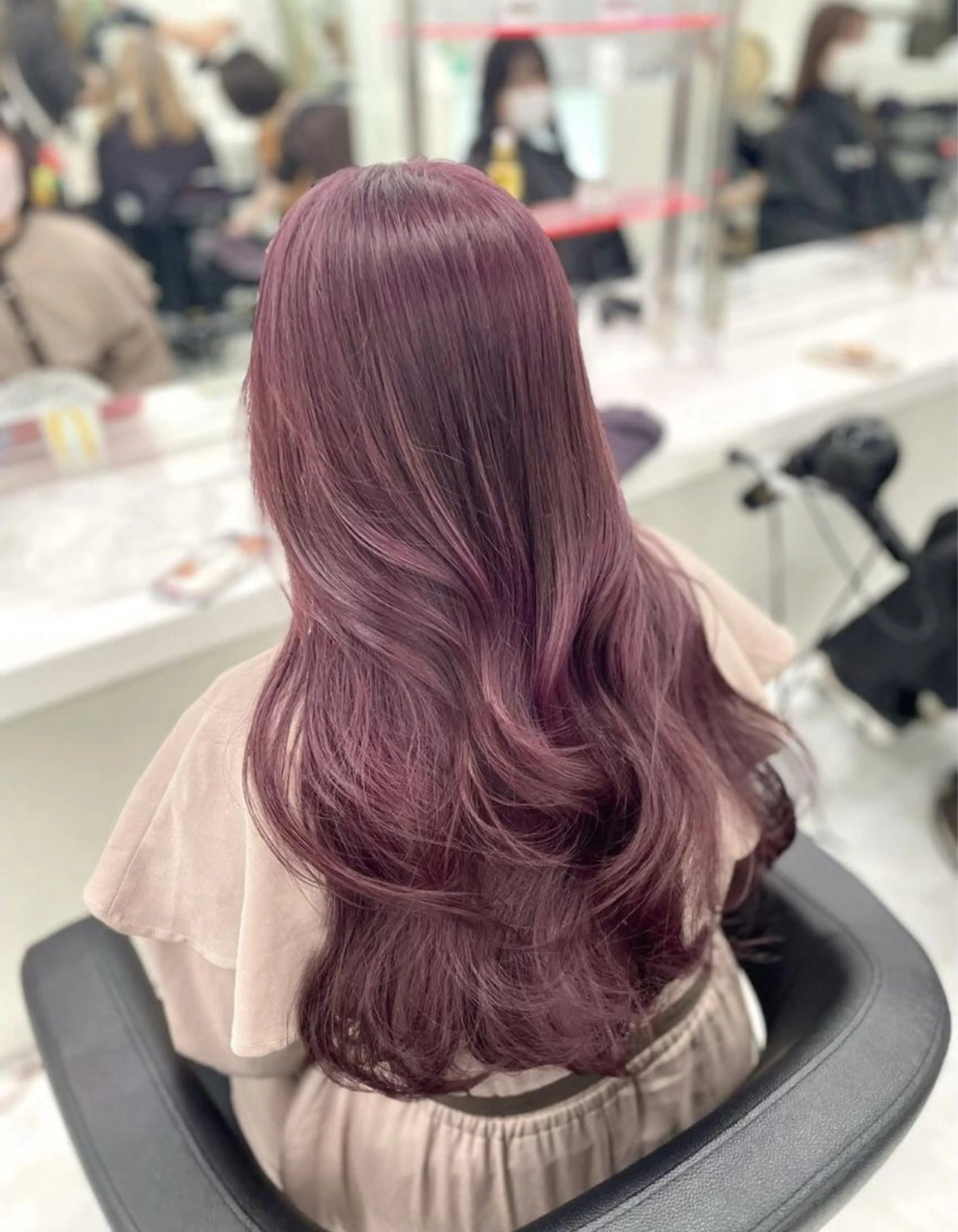 ロング カット ヘアカラー トリートメント 韓国ヘア/ブリーチ無 しWカラー/オリーブのヘアスタイル