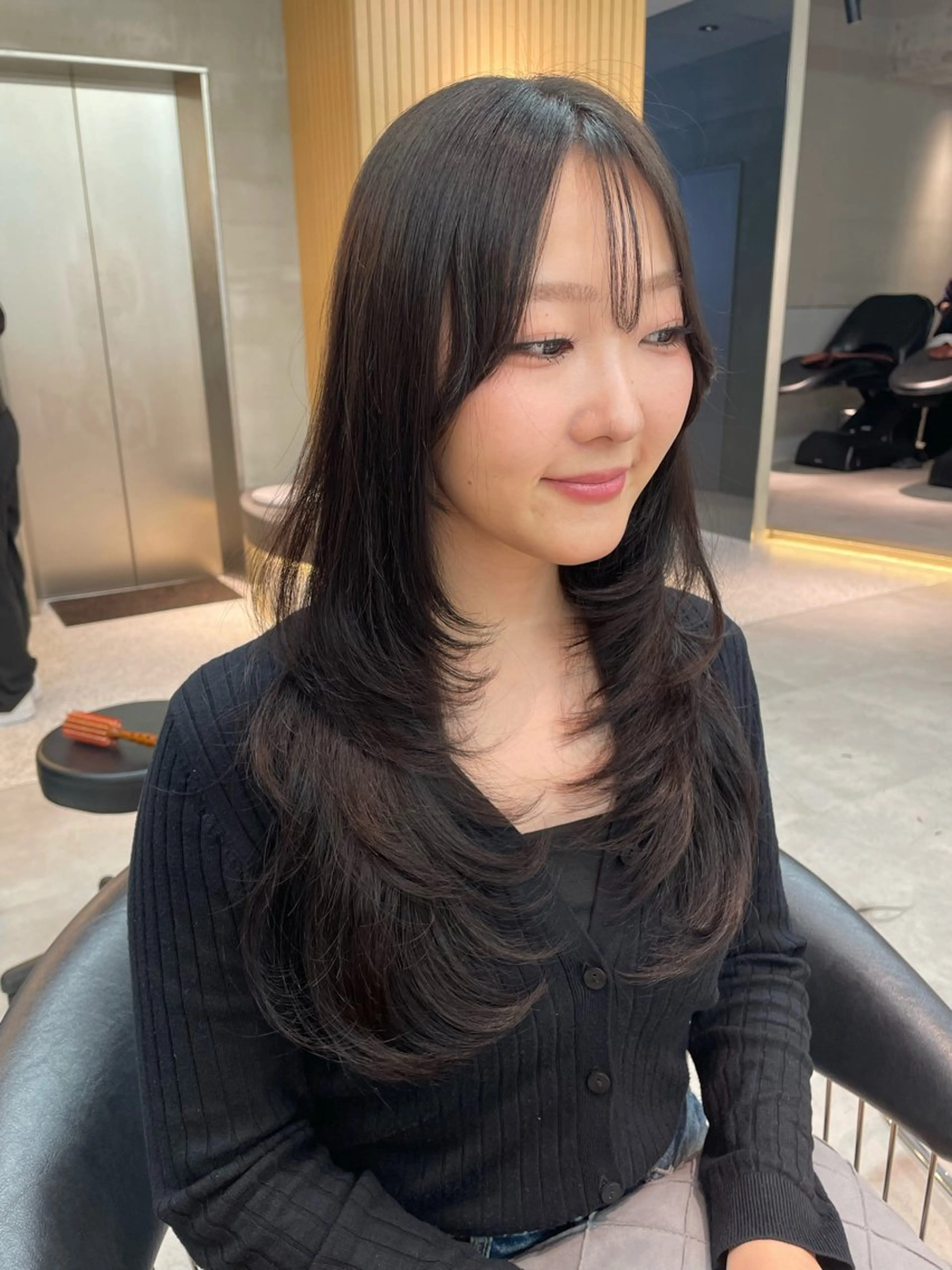 ロング カット ヘアカラー トリートメント ヘッドスパ ヘアセット 韓国ヘア/レイヤー Londエレンのヘアスタイル