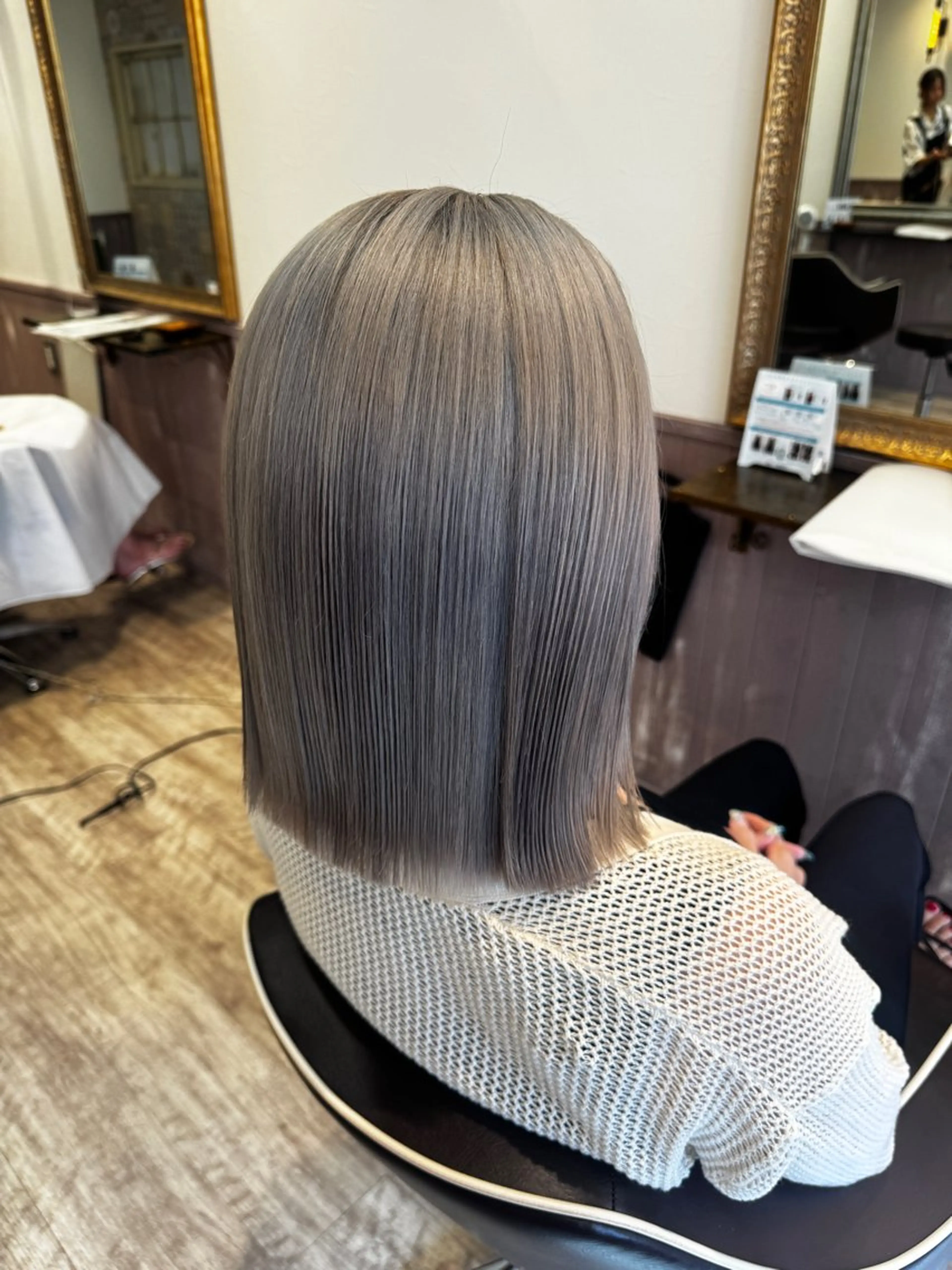 ミディアム カラー ブリーチ ヘアカラー トリートメント 矢場町/ダブルカラー /レイヤー/アリサのヘアスタイル