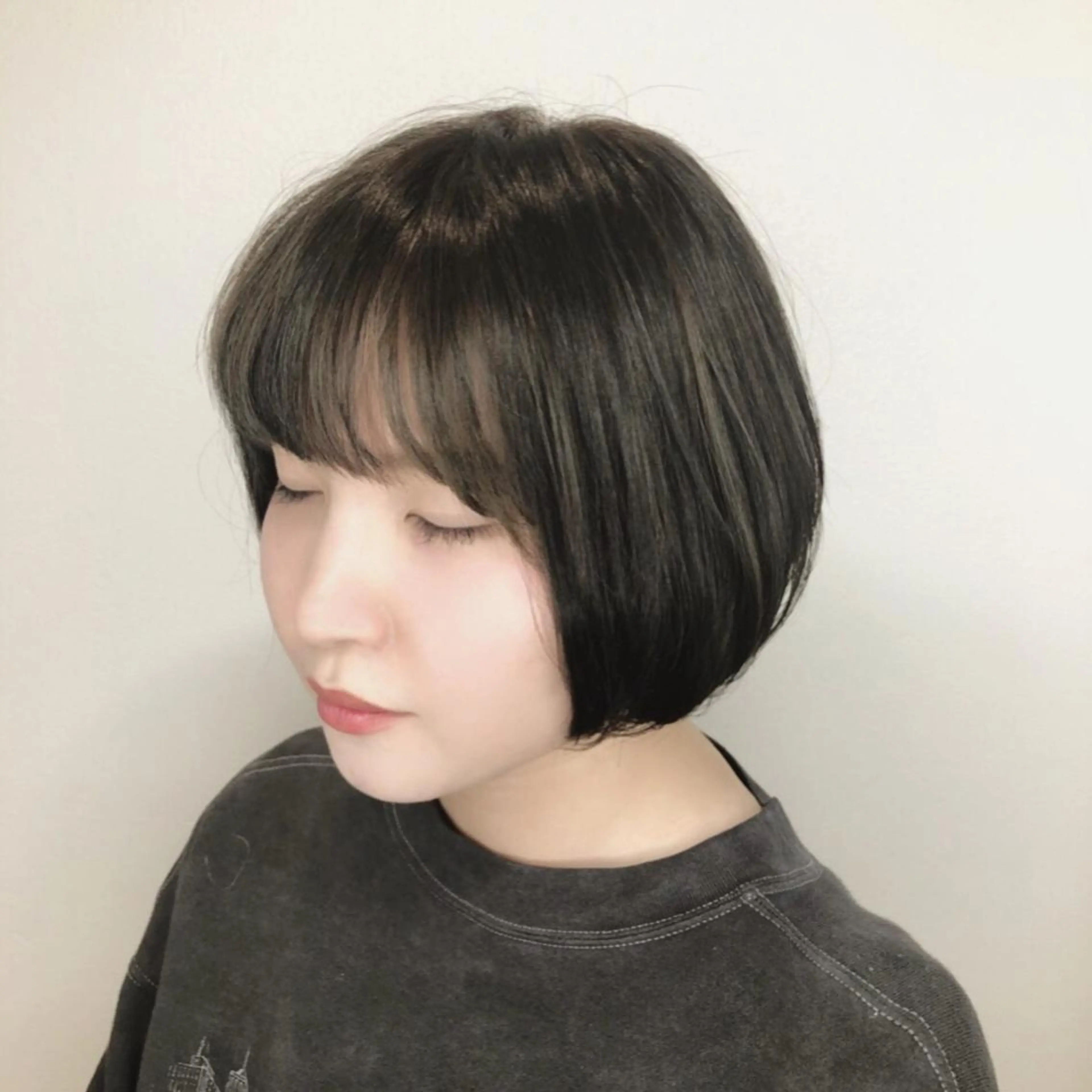 ショート カラー ショートボブ ハンサムショート ボブ ショートヘア 小顔カット ヘアカラー トリートメント ヘッドスパ 上田 篤史のヘアスタイル