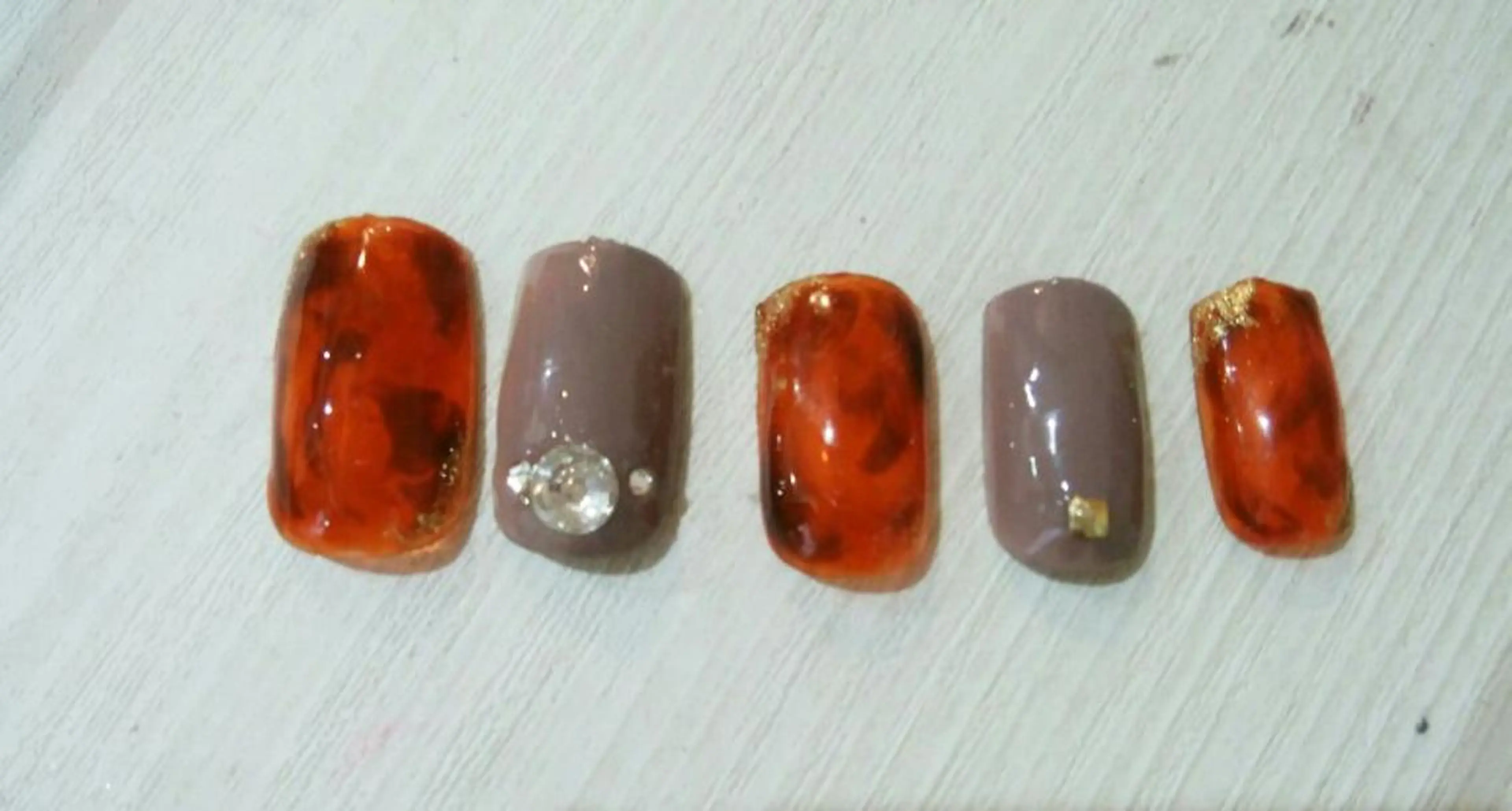 ネイル べっ甲ネイル ラメ(グリッター) ネイリスト AIKOのネイルデザイン