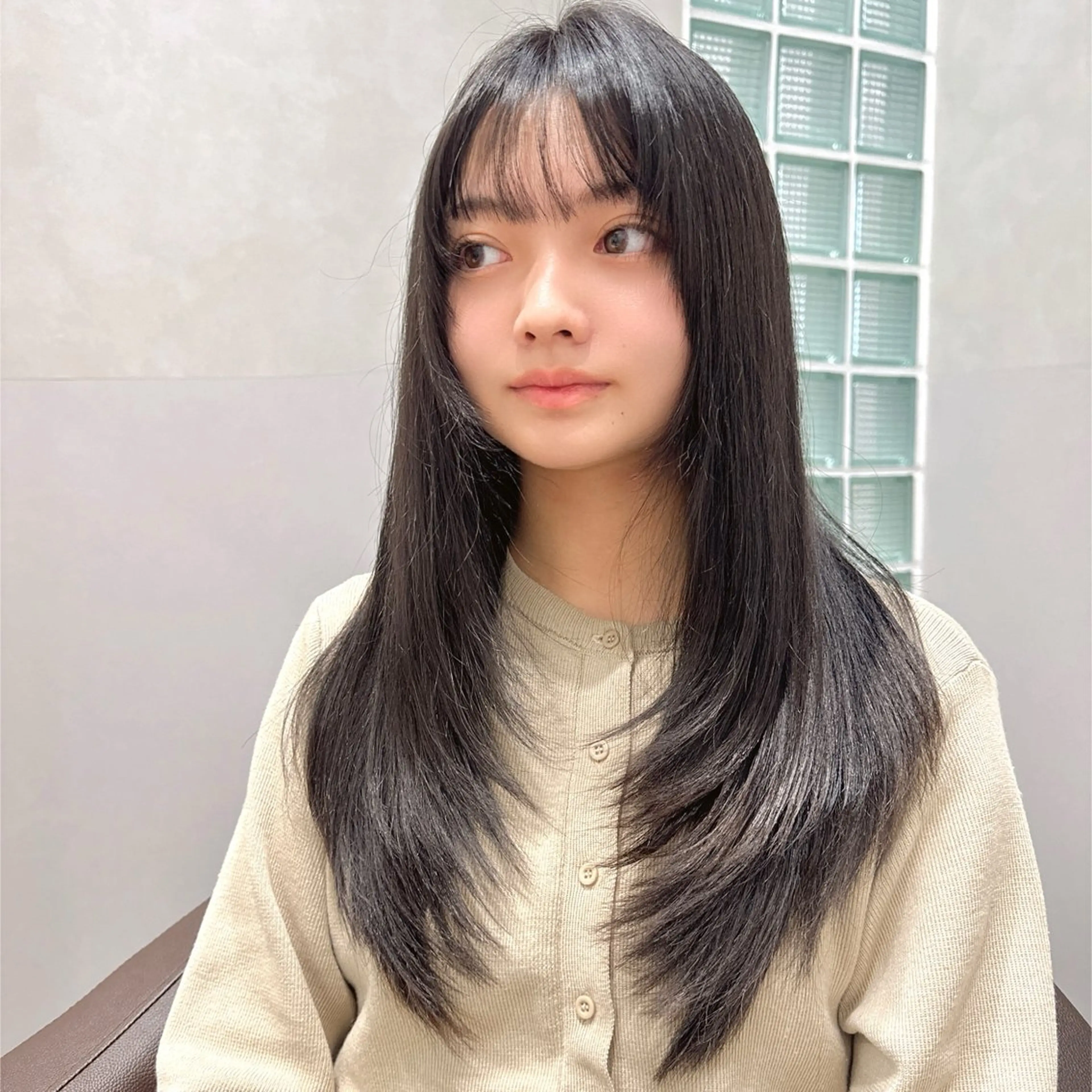 セミロング レイヤーカット カット ヘアカラー 森 隆秀/韓国ヘアのヘアスタイル