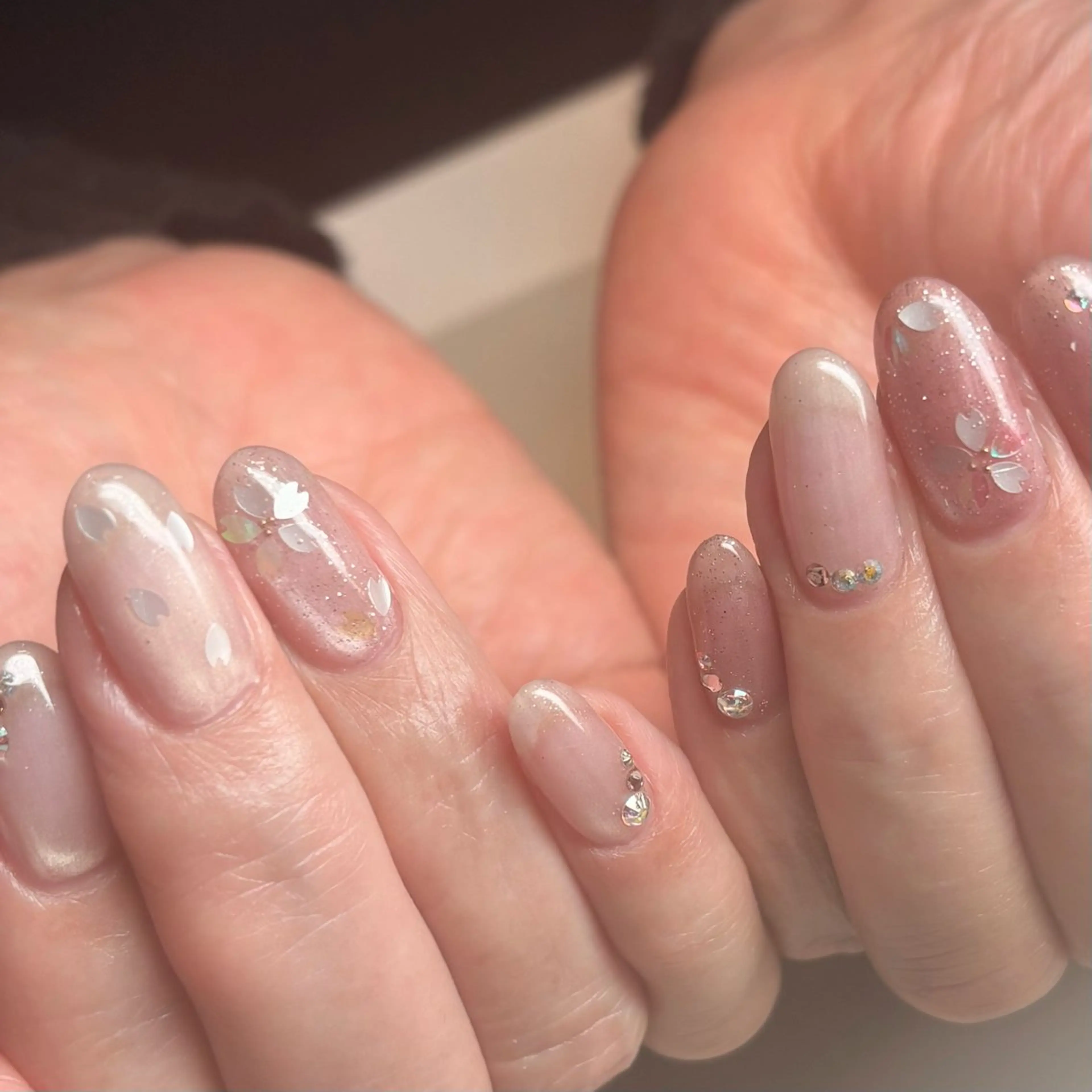 ネイル ラメ(グリッター) マグネットネイル マグネットワンカラー ワンカラーネイル ハンドネイル caplusnail hirariのネイルデザイン