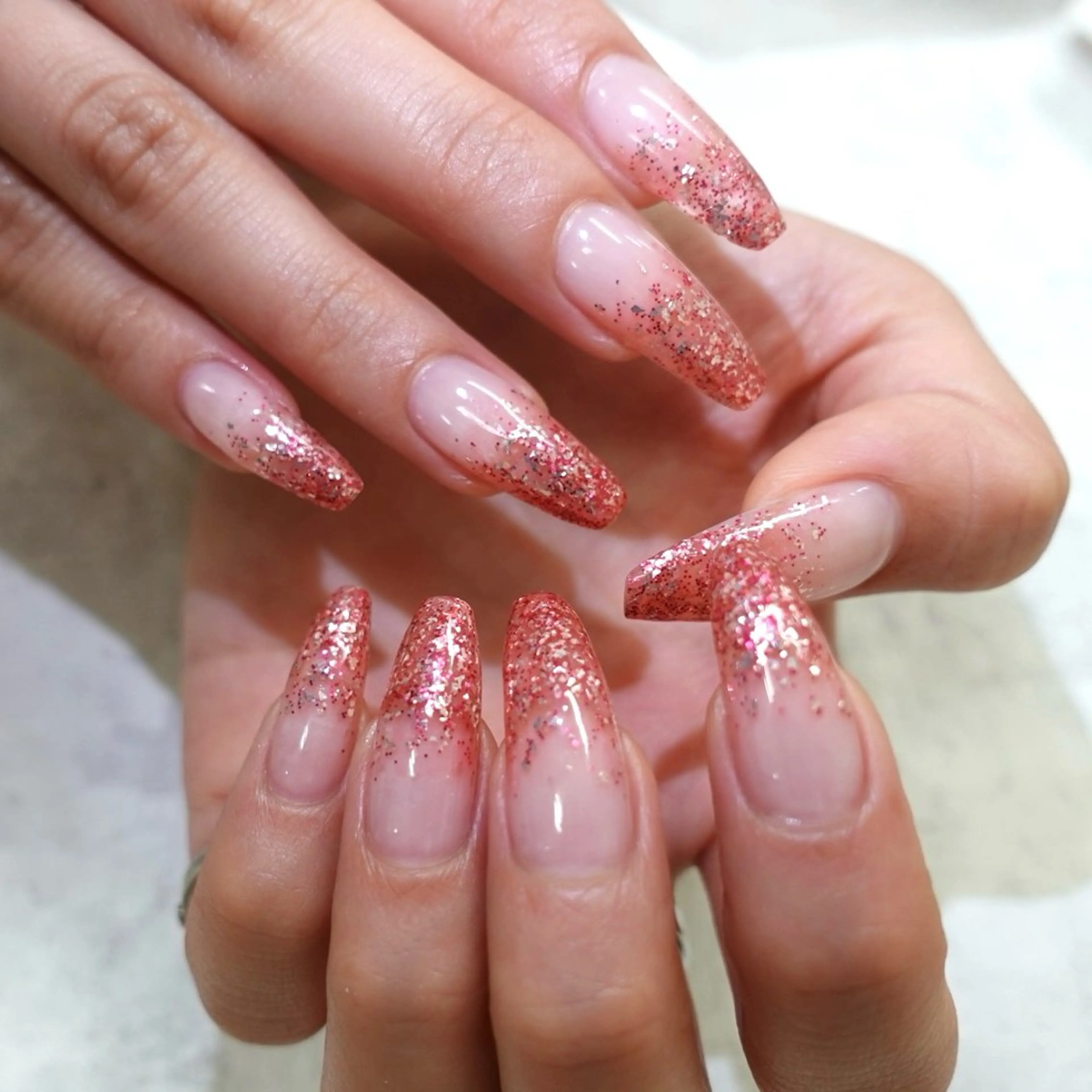 ネイル グラデーション ラメ(グリッター) ラメグラデーション ハンドネイル chipieee naokaのネイルデザイン