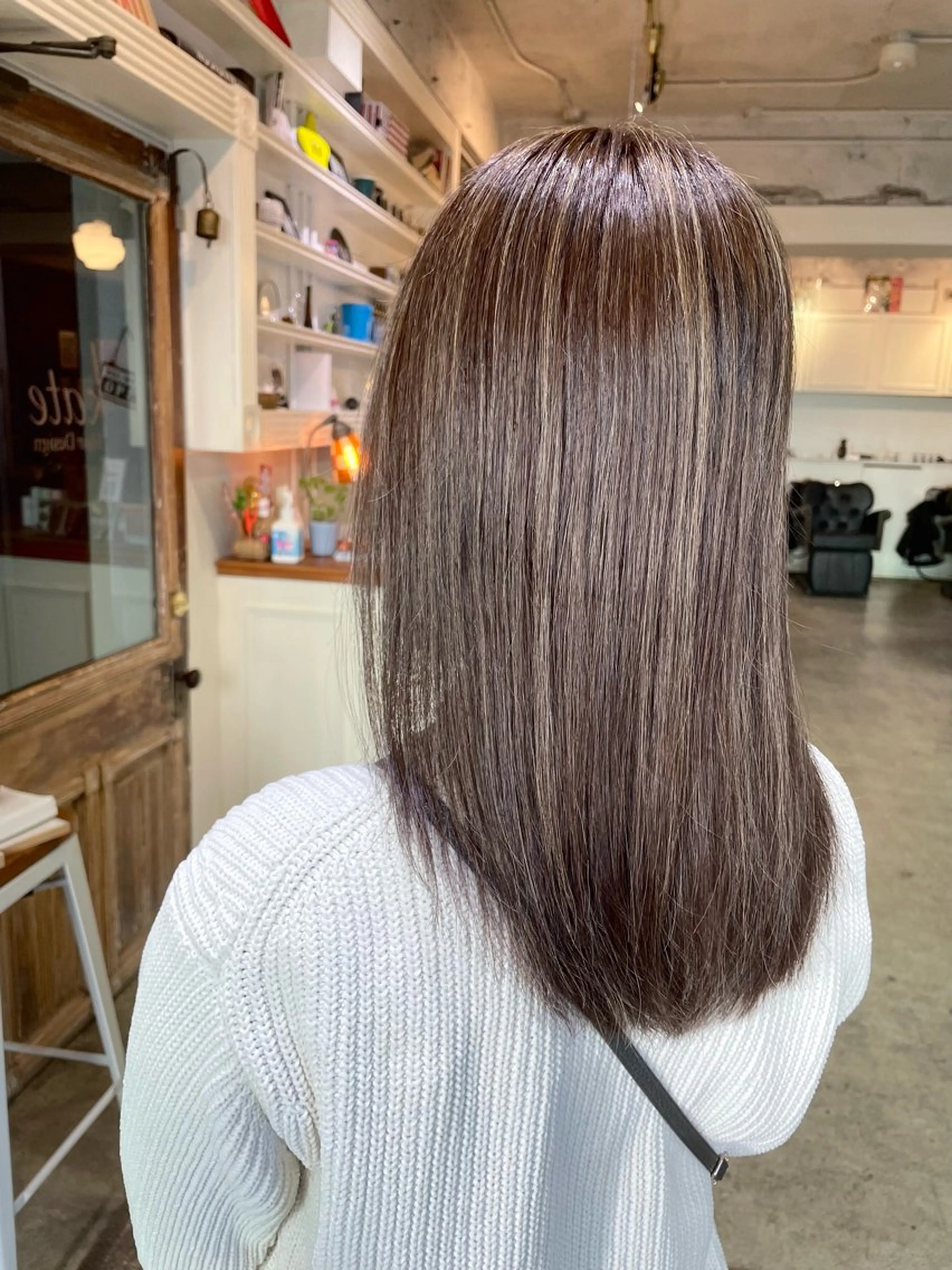 セミロング カラー ヘアアレンジ ベージュカラー ハイライトカラー ハイライト ヘアカラー トリートメント 山崎 澪 レイヤーカット/大宮のヘアスタイル