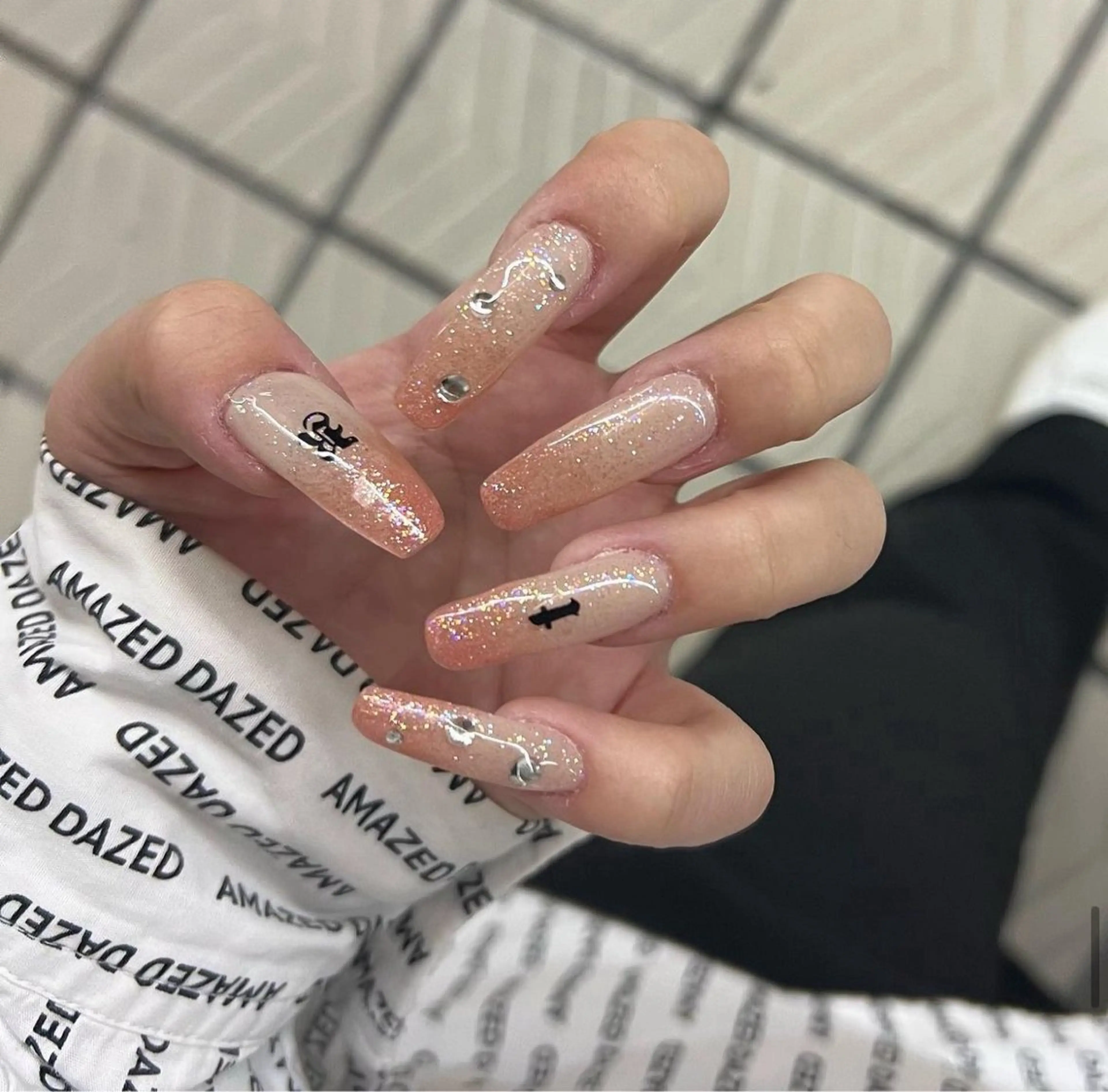 ネイル Miimo💅🏻 ほのか ·͜·♡のネイルデザイン