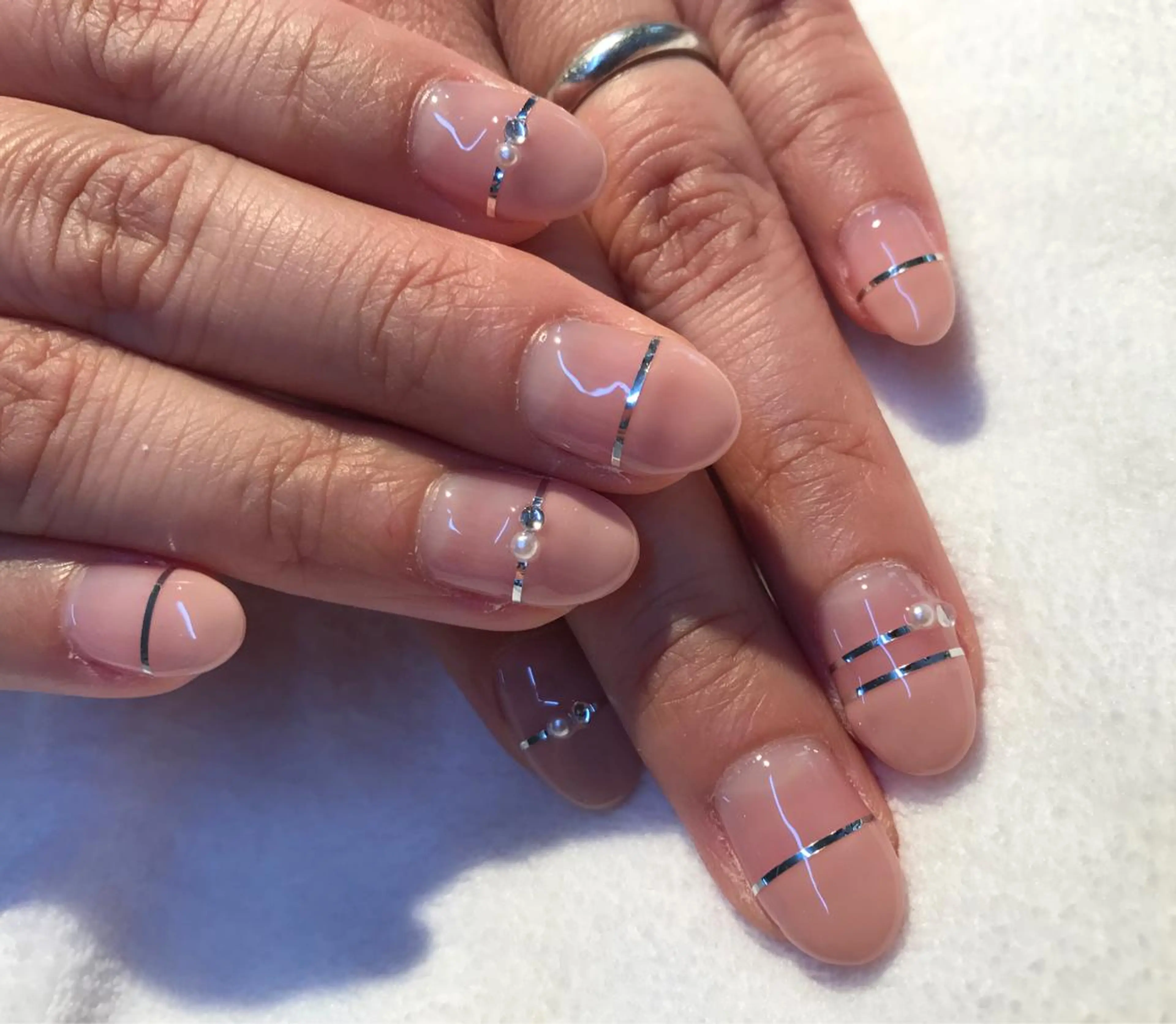 ネイル シンプルネイル Charme. NOBUKOのネイルデザイン