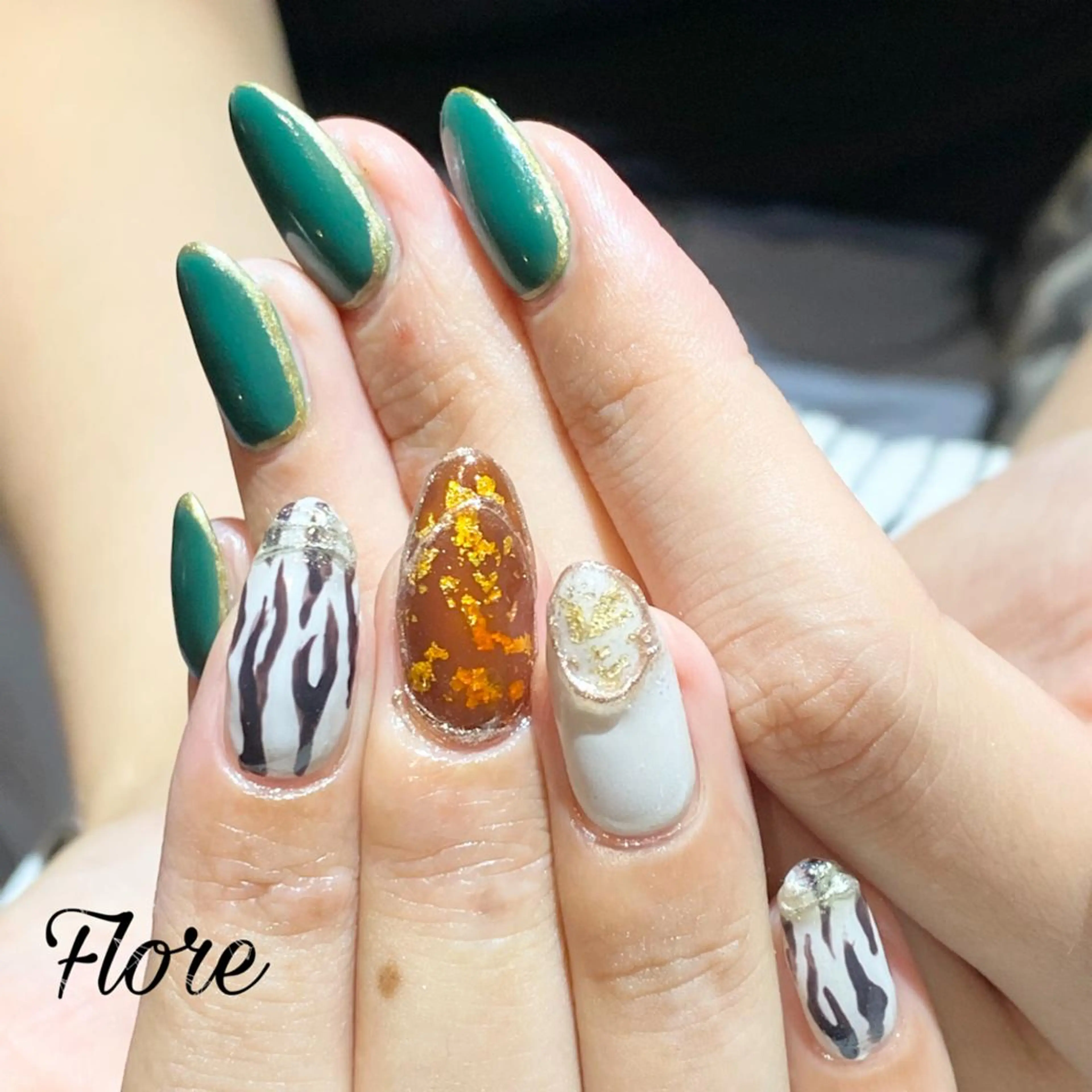 ネイル Flore (フロール)の眉毛・アイブロウイメージ