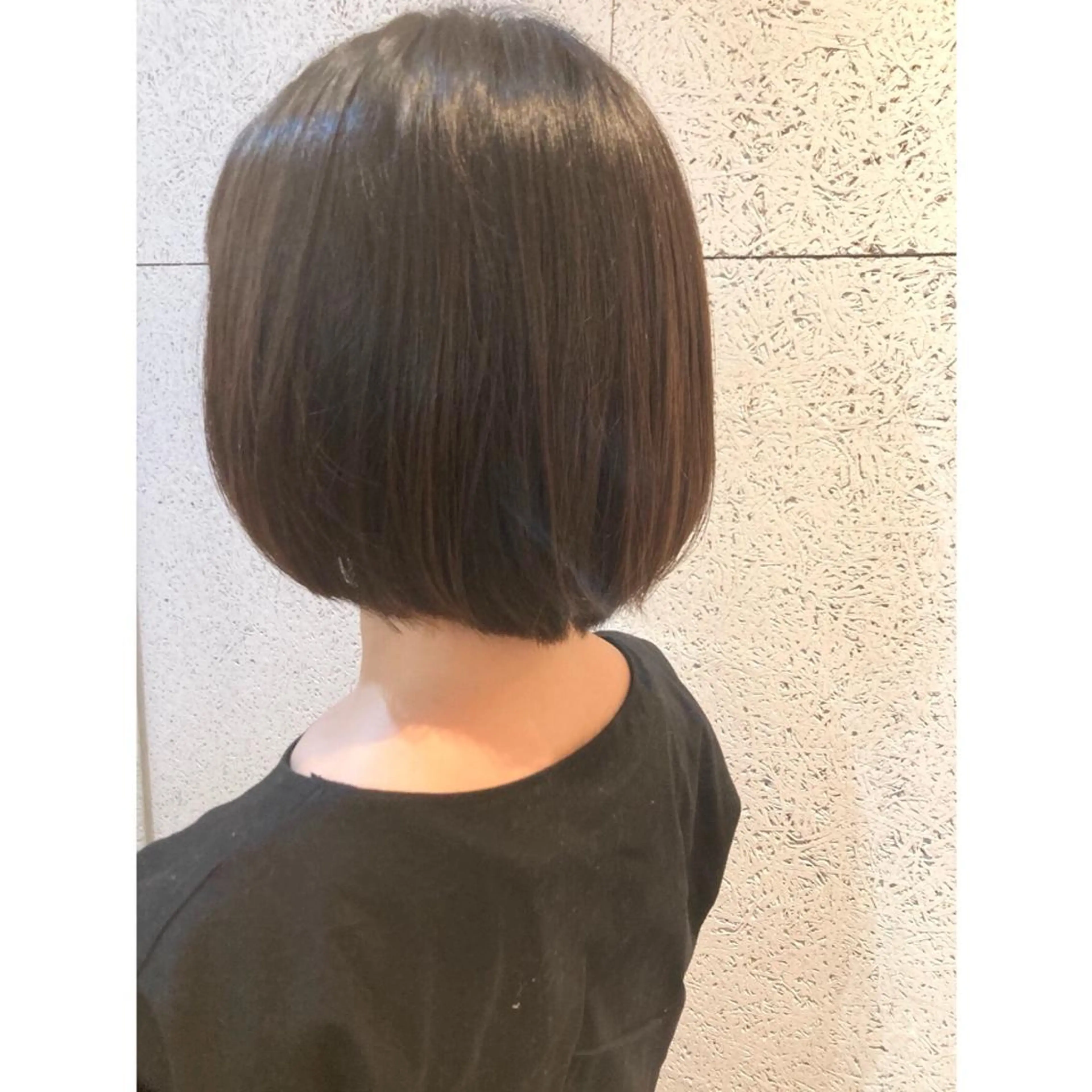 ミディアム ボブ カット ヘアカラー トリートメント Grantus (グランタス )のヘアスタイル