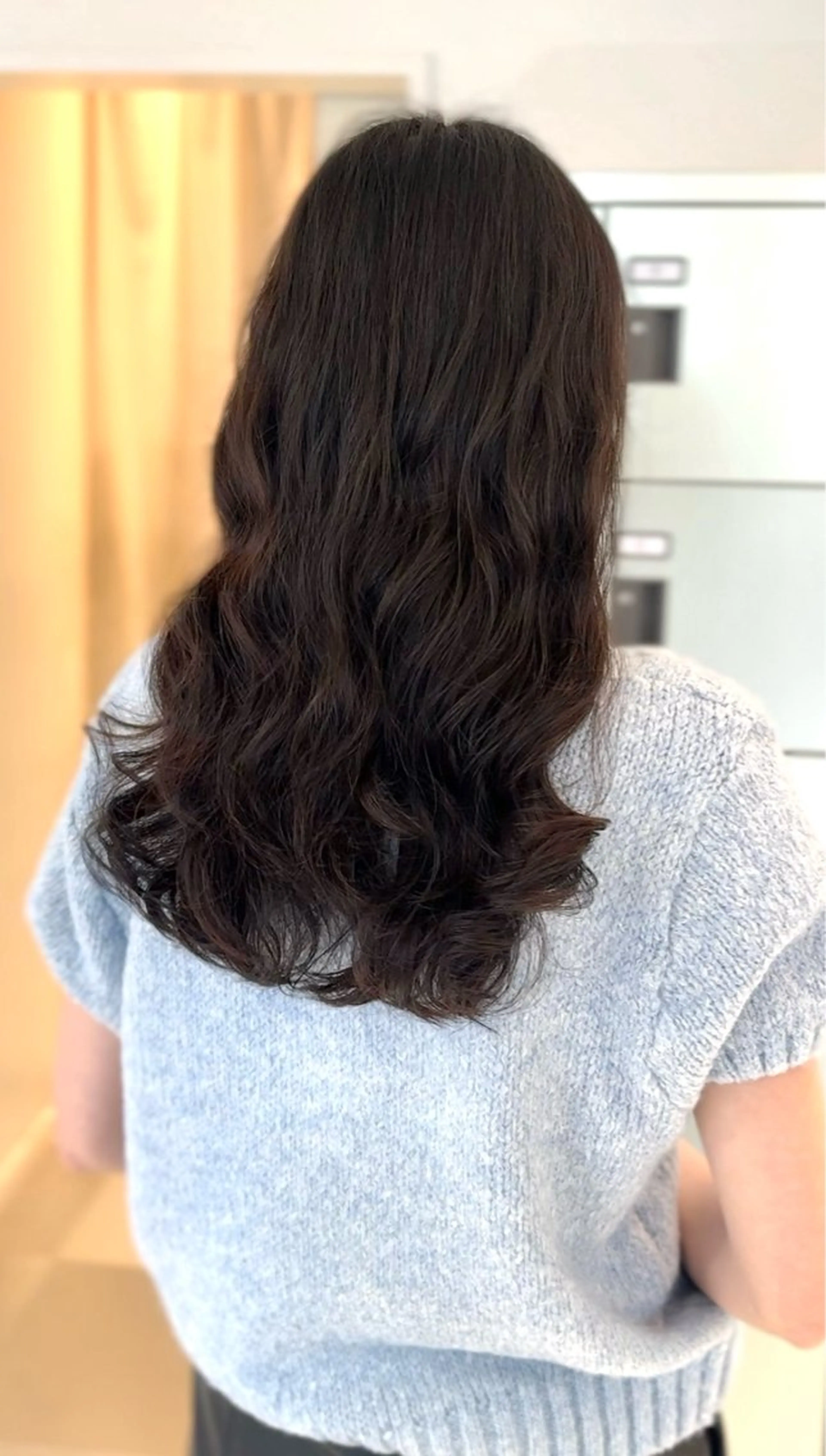 ロング パーマ ロング デジタルパーマ カット パーマ トリートメント コテ巻き風パーマ/ デジタルパーマのヘアスタイル