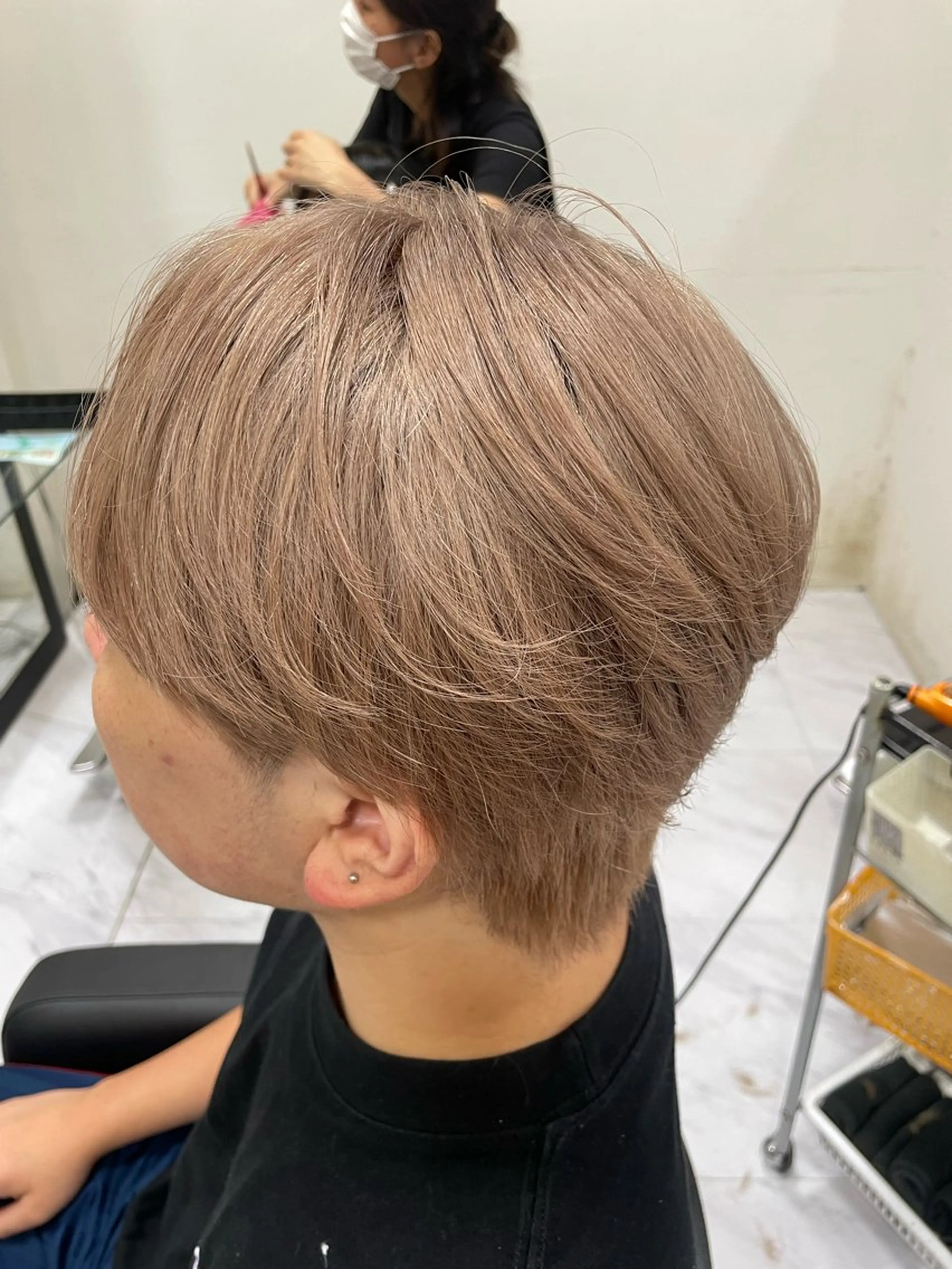 カラー メンズ ベージュカラー ミルクティーベージュ ヘアカラー トリートメント 🍒KUMAGAI 🍒のヘアスタイル