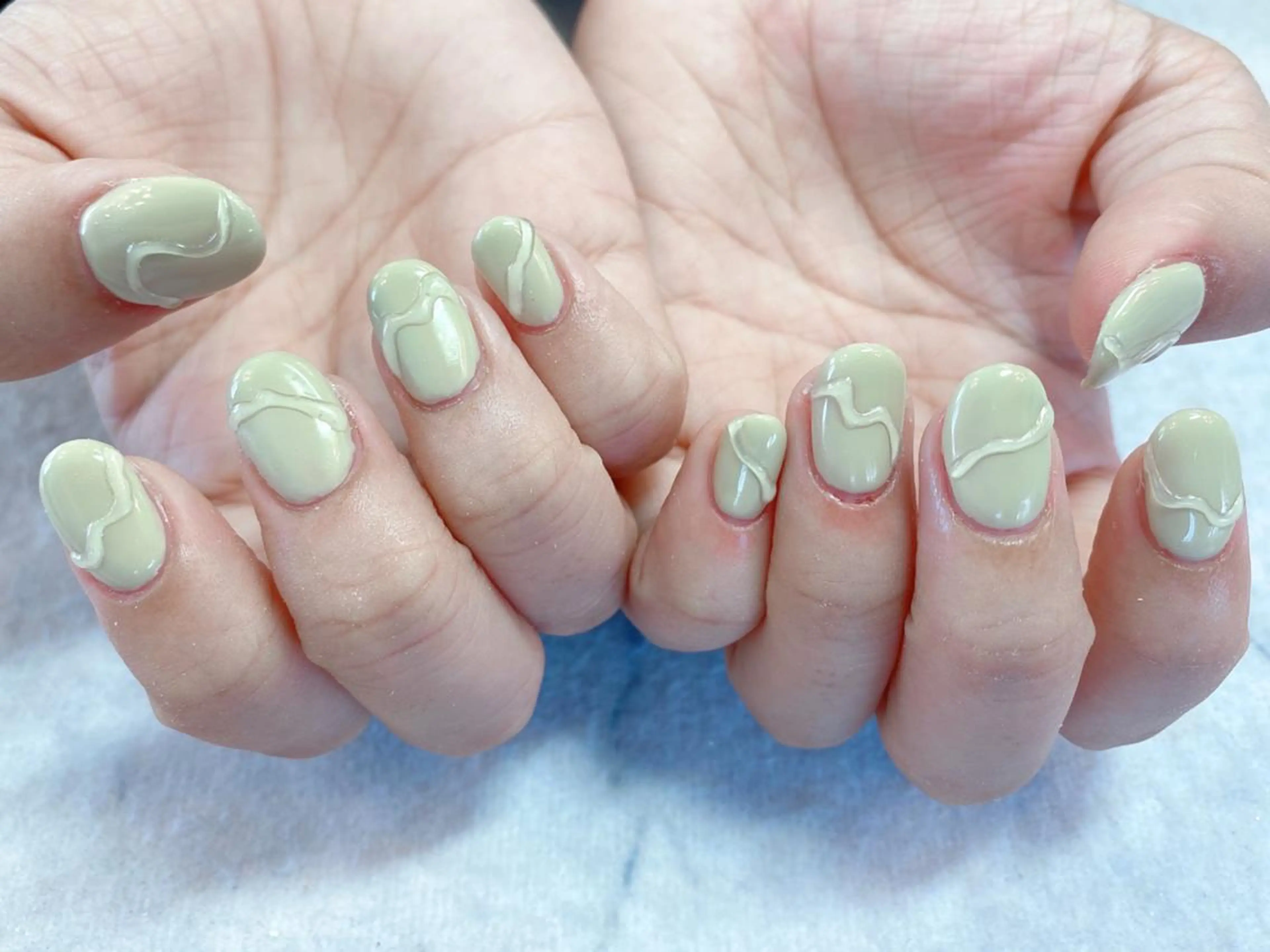 ネイル ネイルリボン 受付スタッフのネイルデザイン