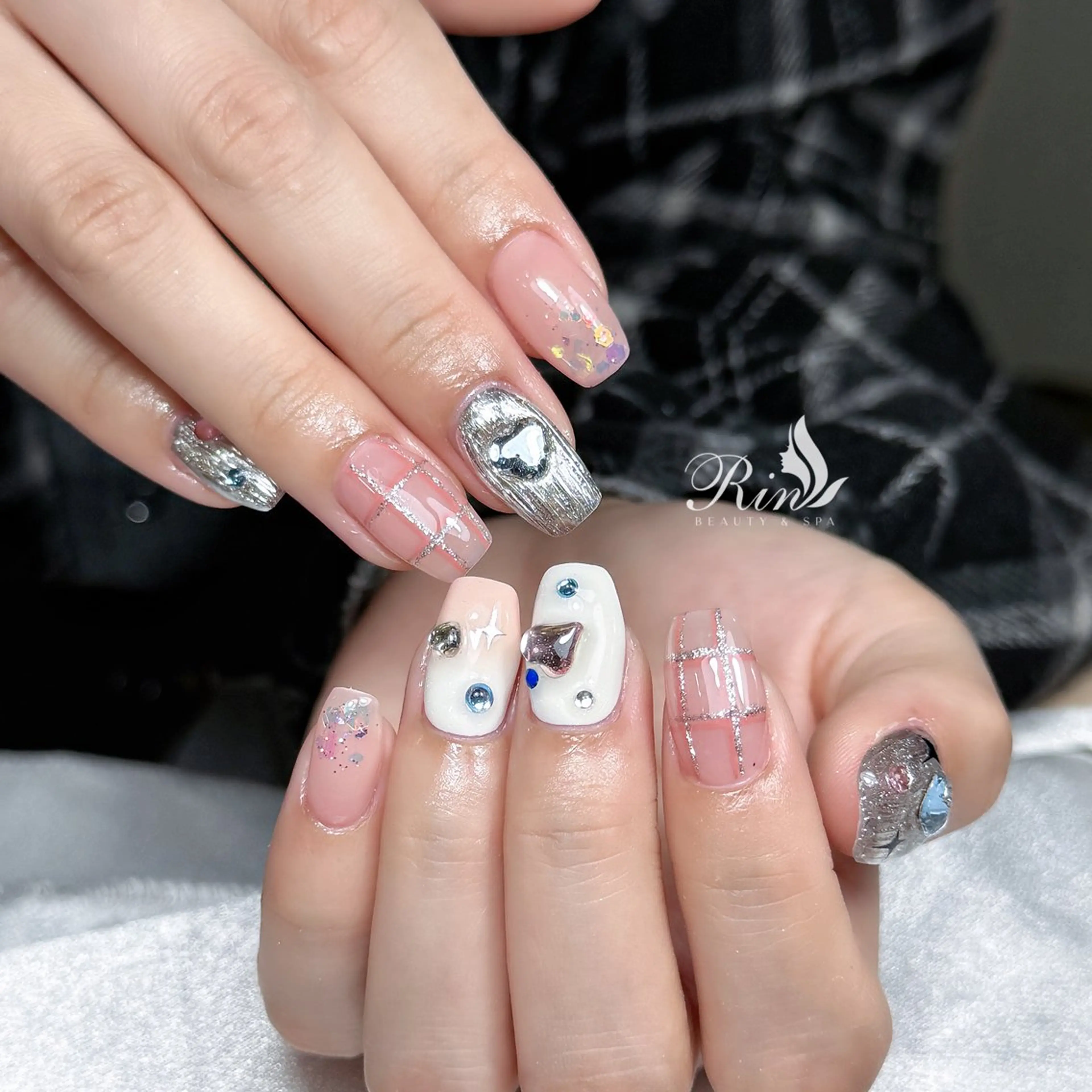 ネイル アートネイル 長さ出し ガーリー 韓国ネイル 持ち込み Rin Nail 新大久保店のネイルデザイン