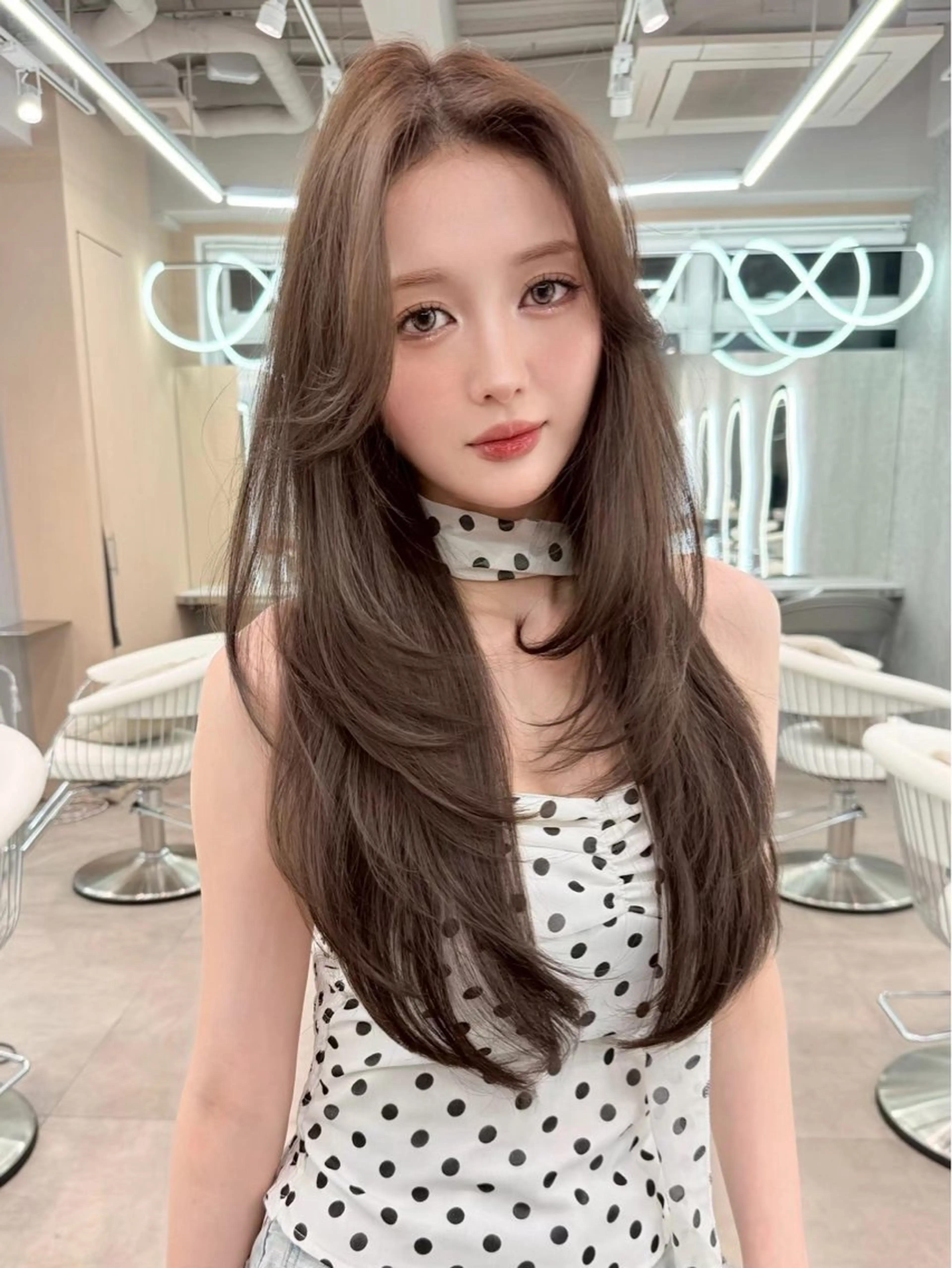 ロング カラー ヘアアレンジ ブリーチ 透明感カラー 顔まわりレイヤー 顔周りカット ハッシュカット カット ヘアカラー トリートメント ヘアセット 大宮‎🩵縮毛矯正 レイヤー　佐藤和のヘアスタイル