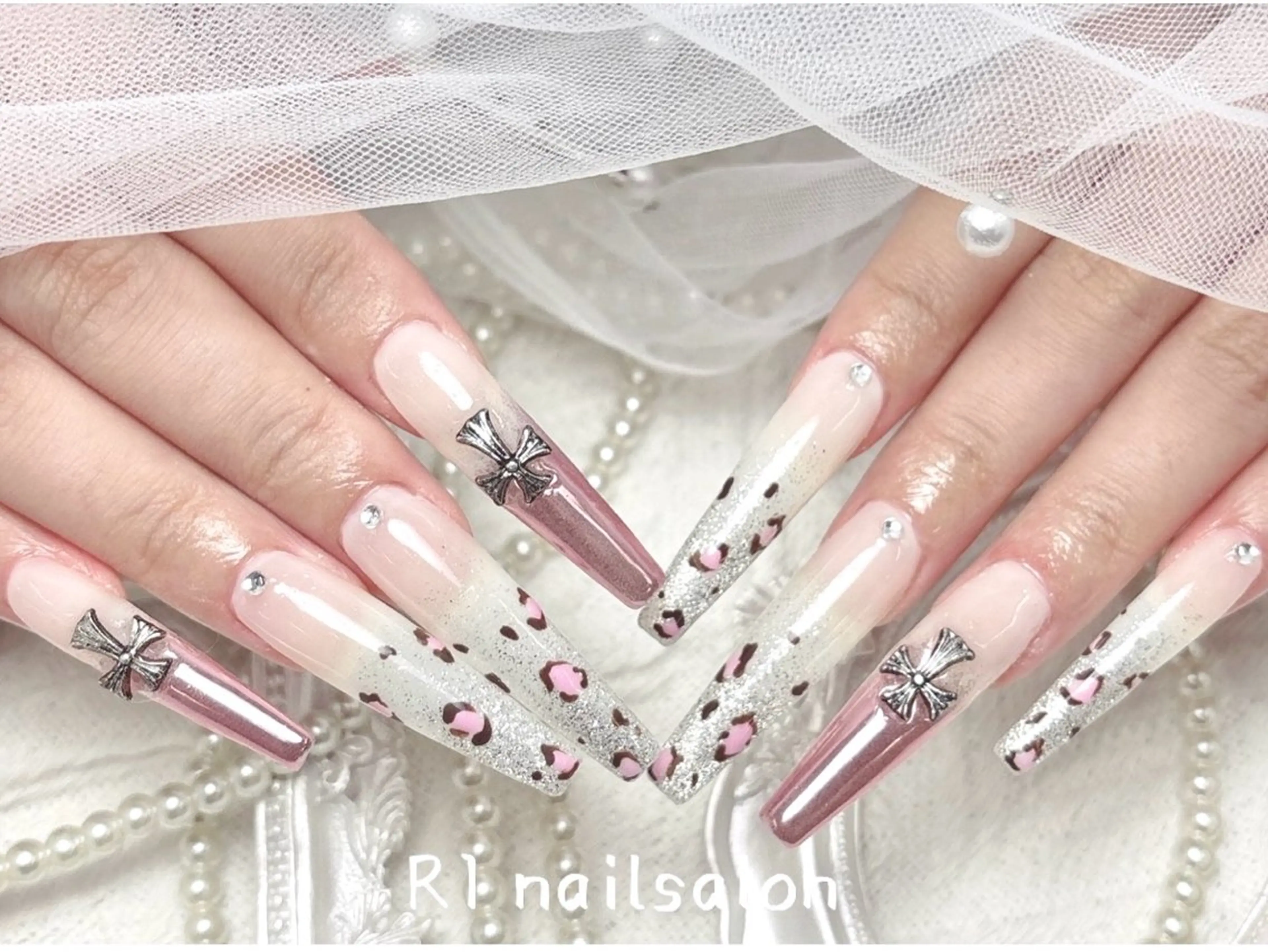 ネイル ハンドネイル アールワン NAIL SALONのネイルデザイン