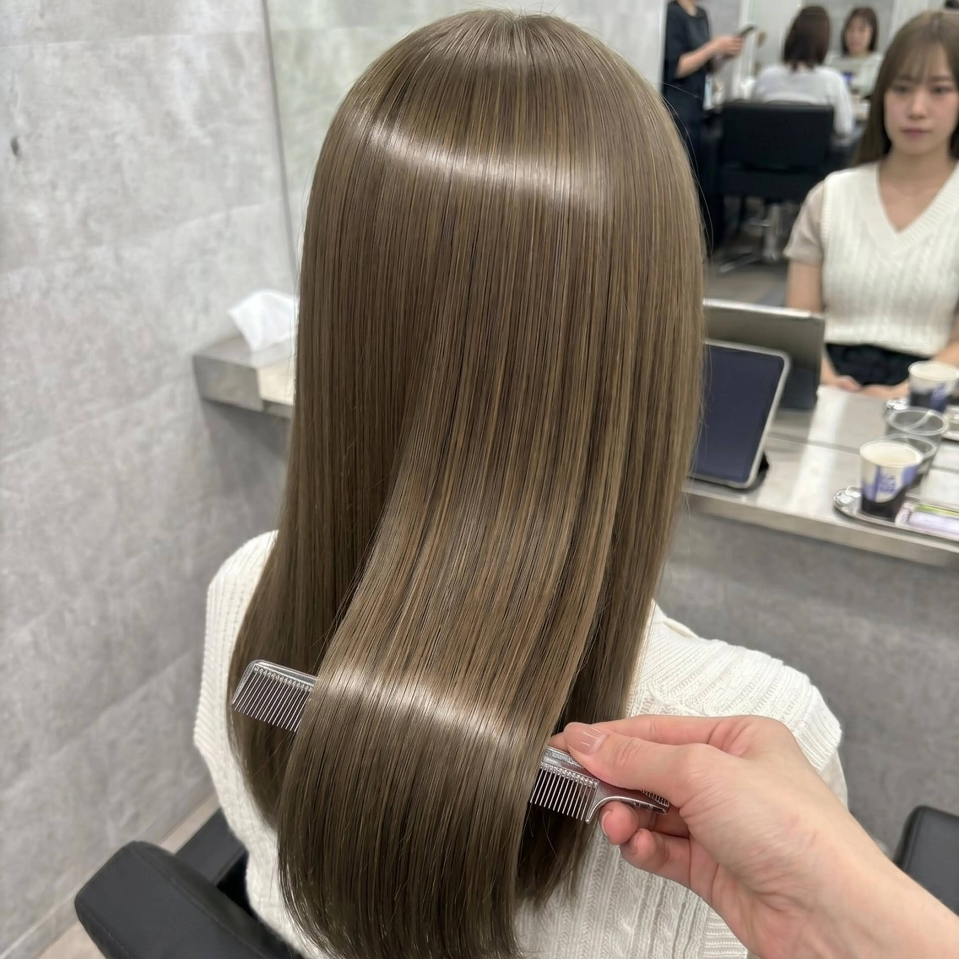 セミロング 艶髪縮毛矯正/ レイヤー❣️mamiのヘアスタイル