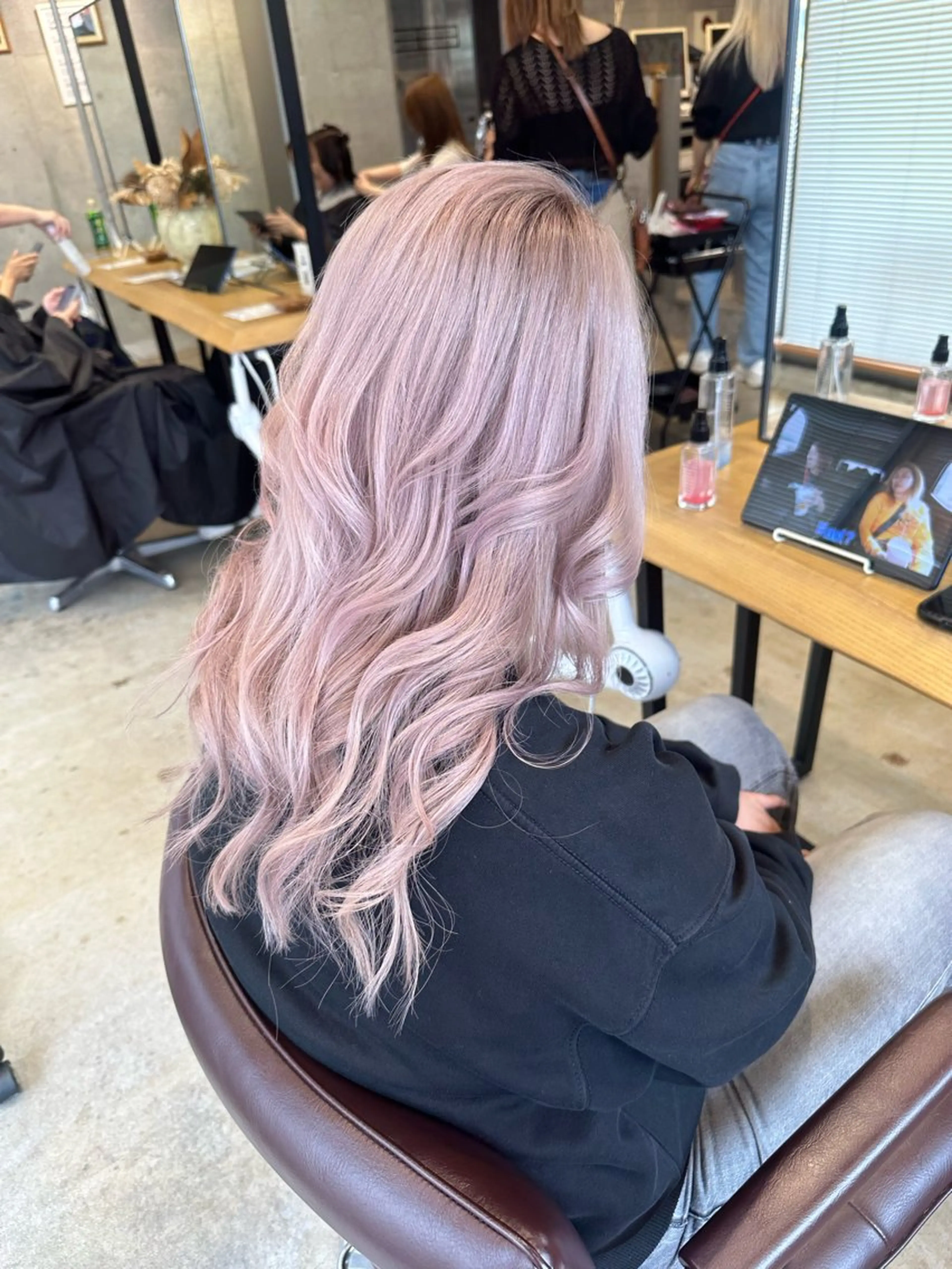 ミディアム ヘアカラー ︎🤎W color MIYU‎🤎のヘアスタイル