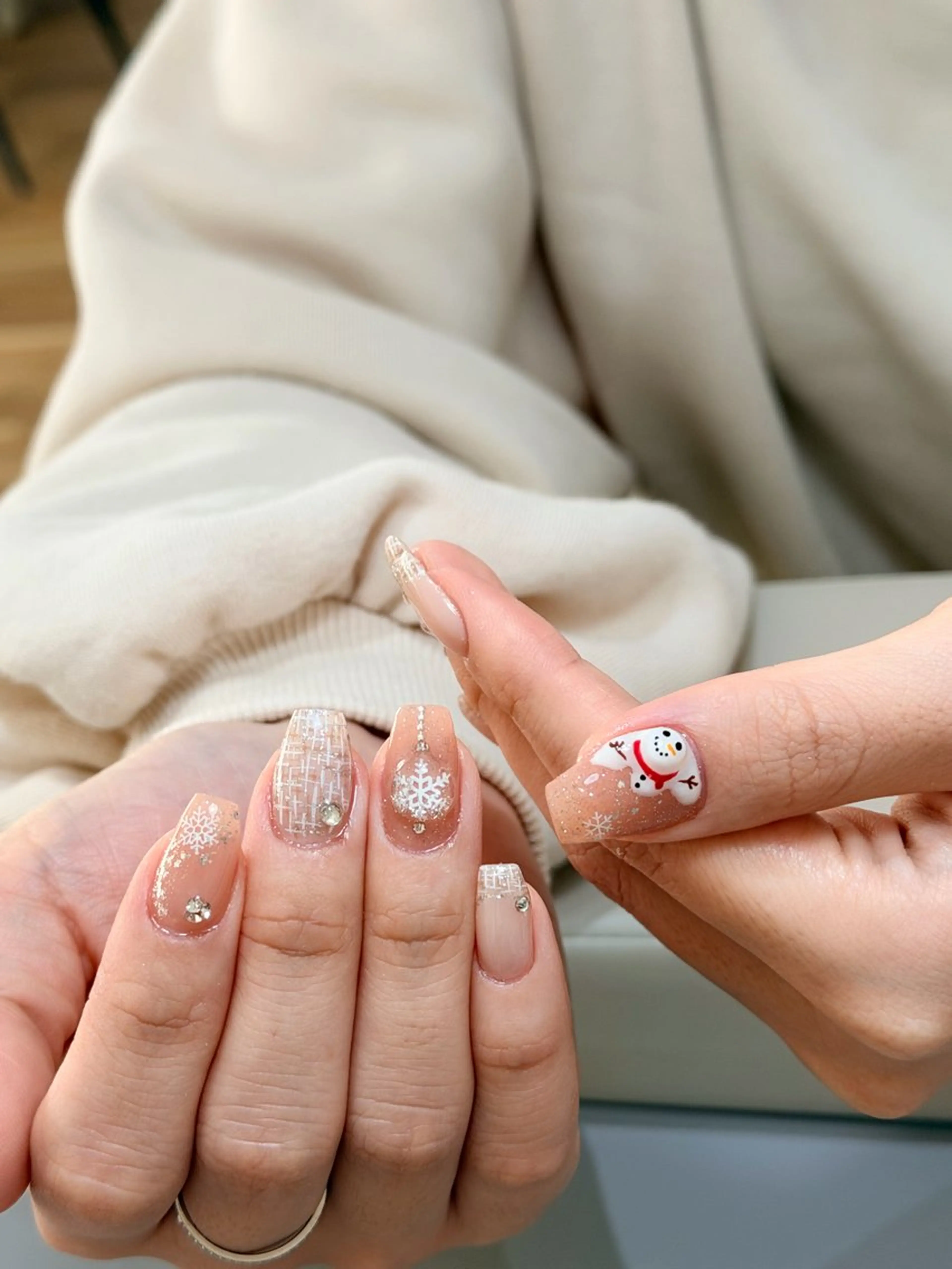 ネイル フットネイル フレンチネイル グラデーション ハート 氷ネイル・うるうるネイル ハンドネイル Lynn_ Nailのネイルデザイン