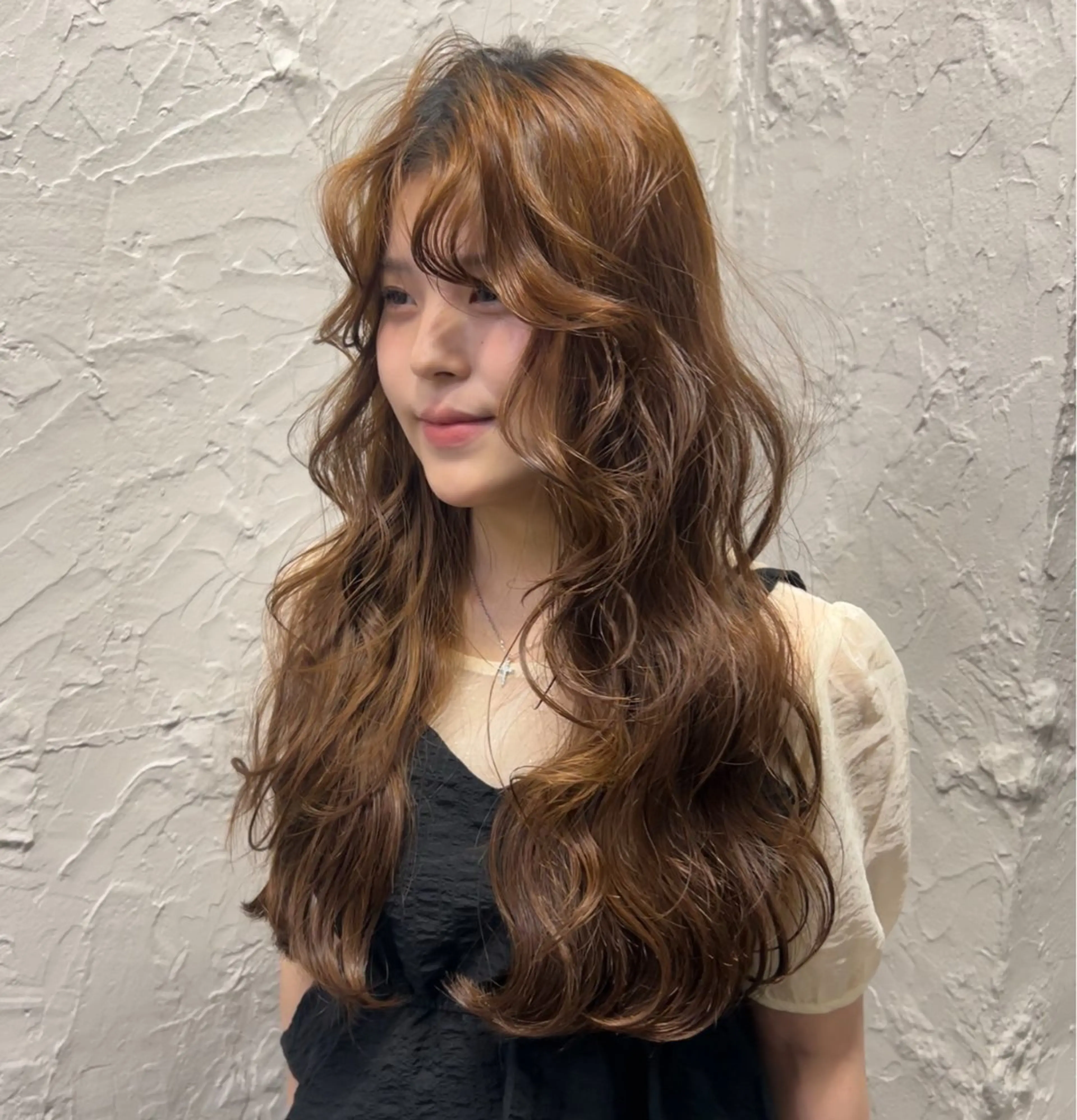 ロング 小顔に見えるボブ 透明感カラー🪽のヘアスタイル