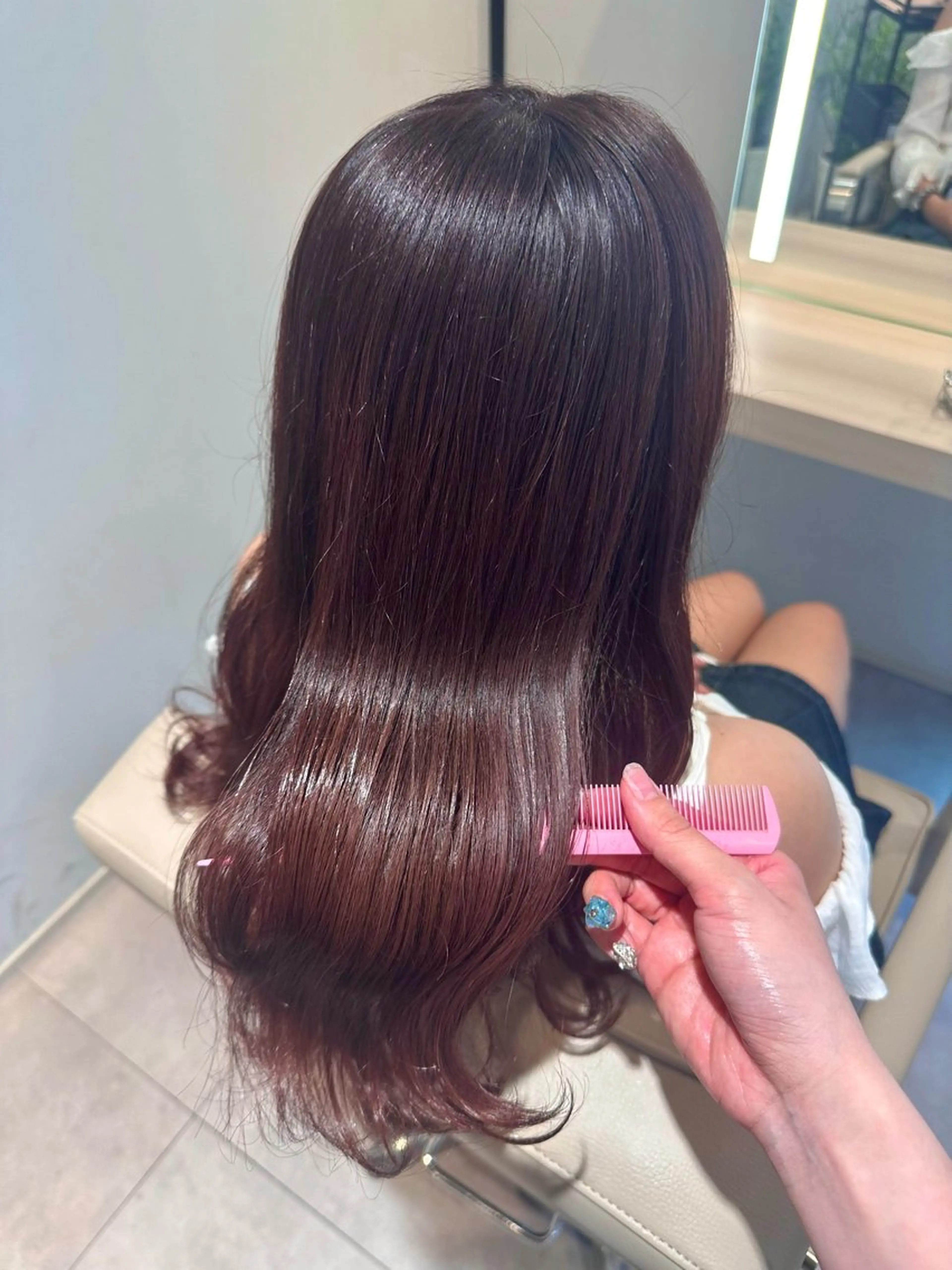 カラー ブラウンカラー ピンクカラー カット ヘアカラー トリートメント Bond Story fleek所属・渡辺 麻衣のヘアスタイル