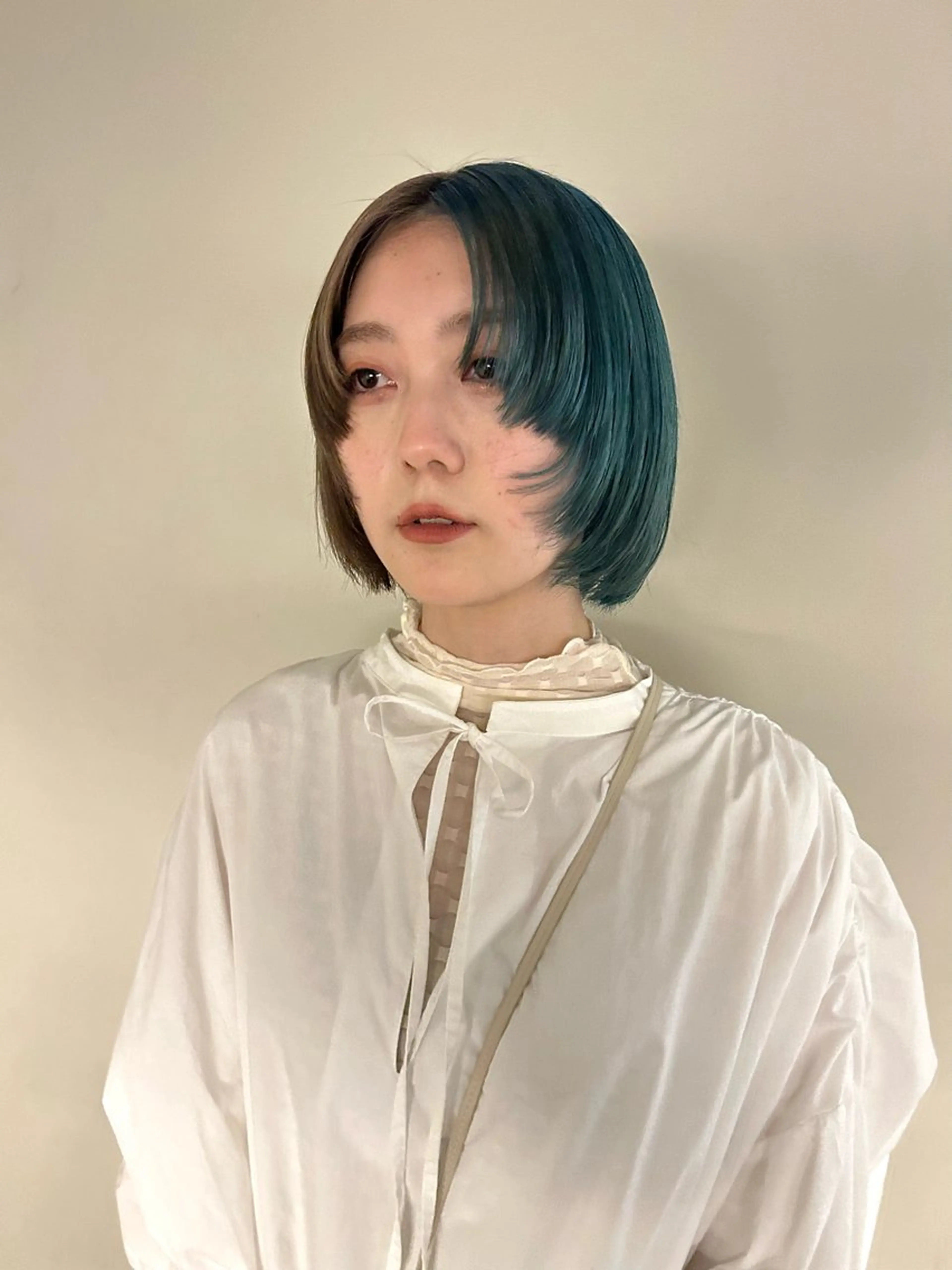 ショート カラー 薄暮 マツイ レンのヘアスタイル